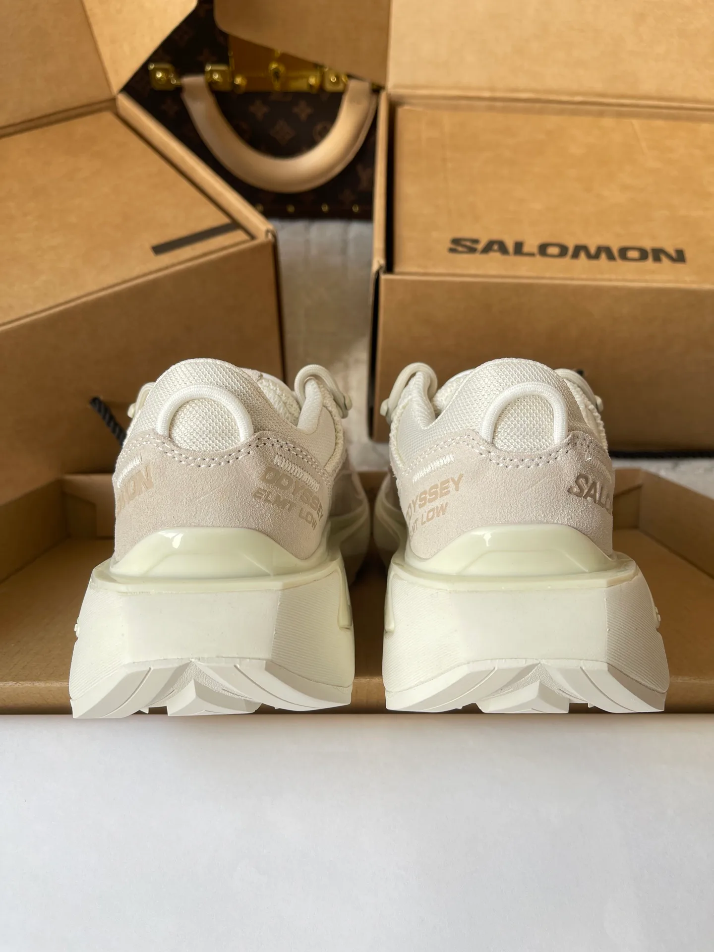 Кроссовки Женские Salomon 18039054