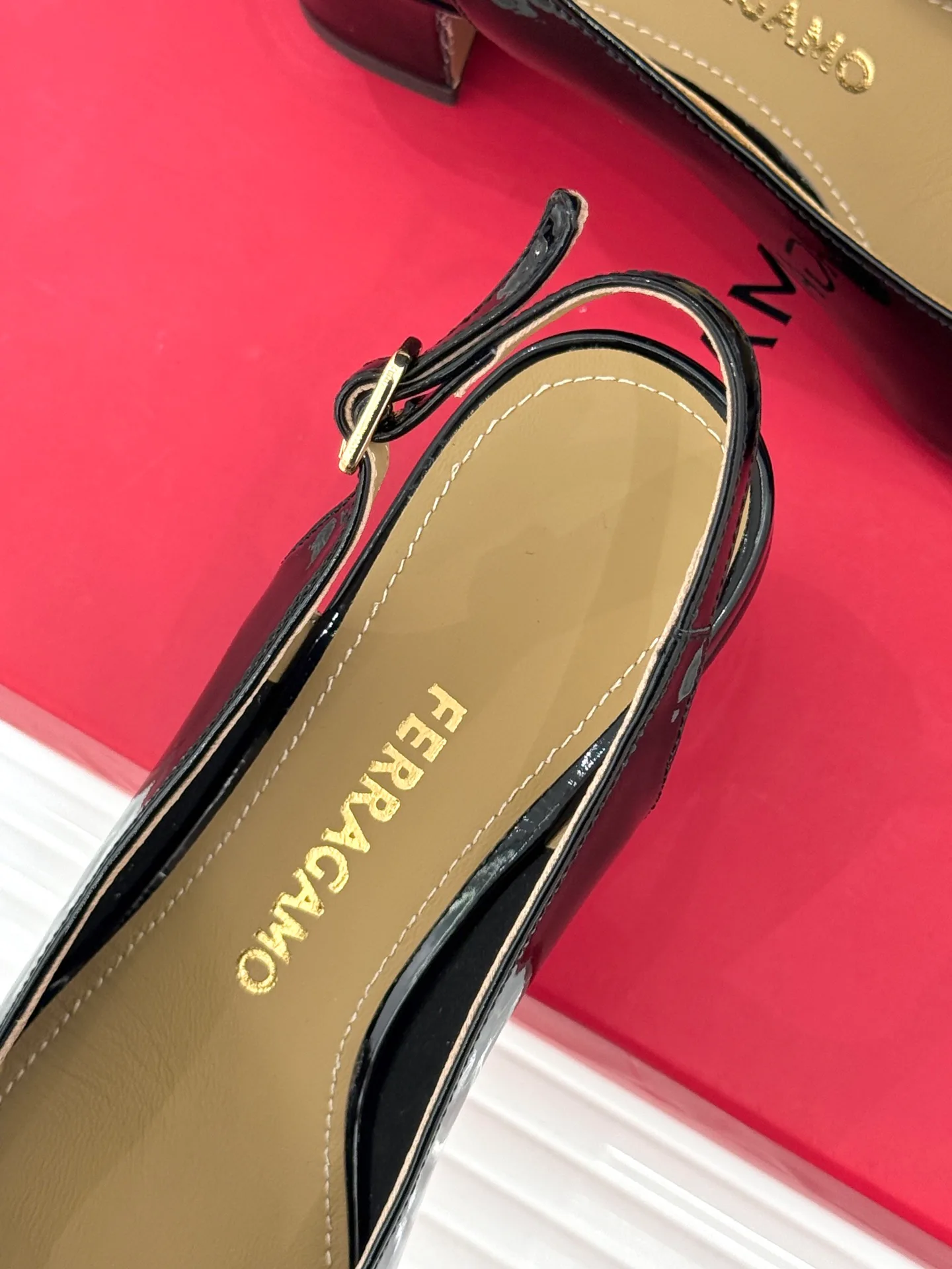 Туфли Женские Salvatore Ferragamo 13433069