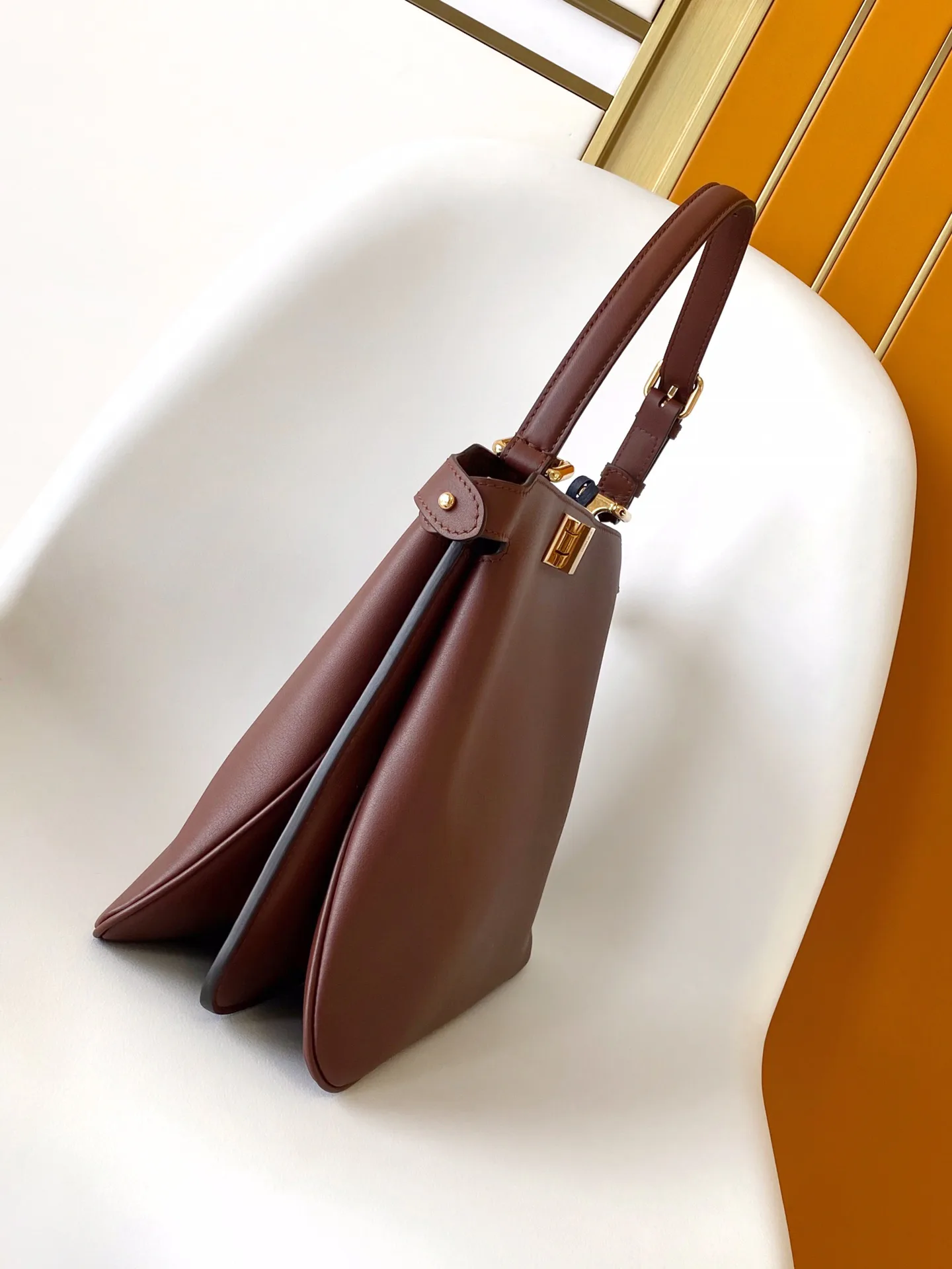 Классические Сумки Женские Fendi 393596