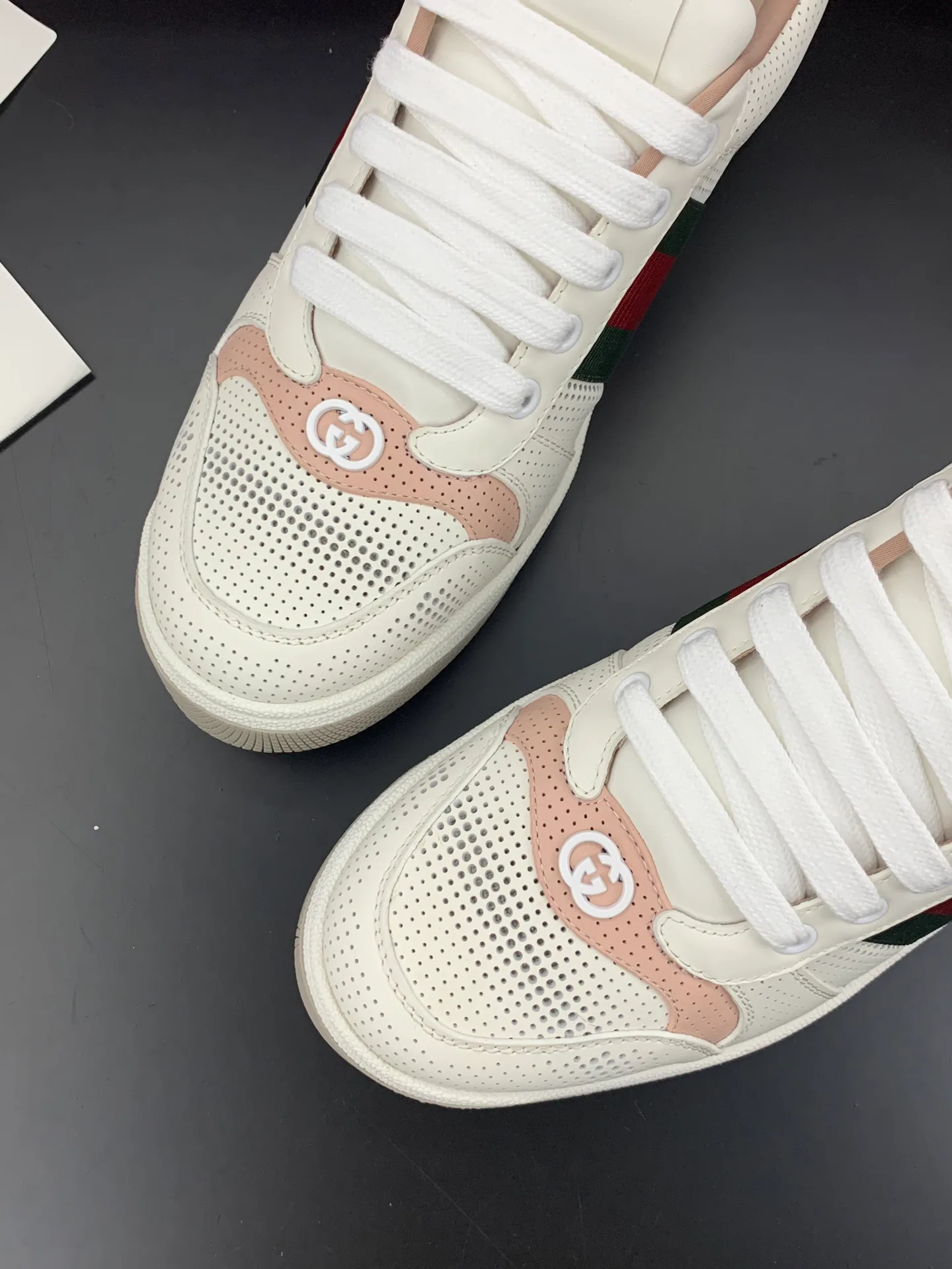 Кроссовки Женские Gucci 17545280