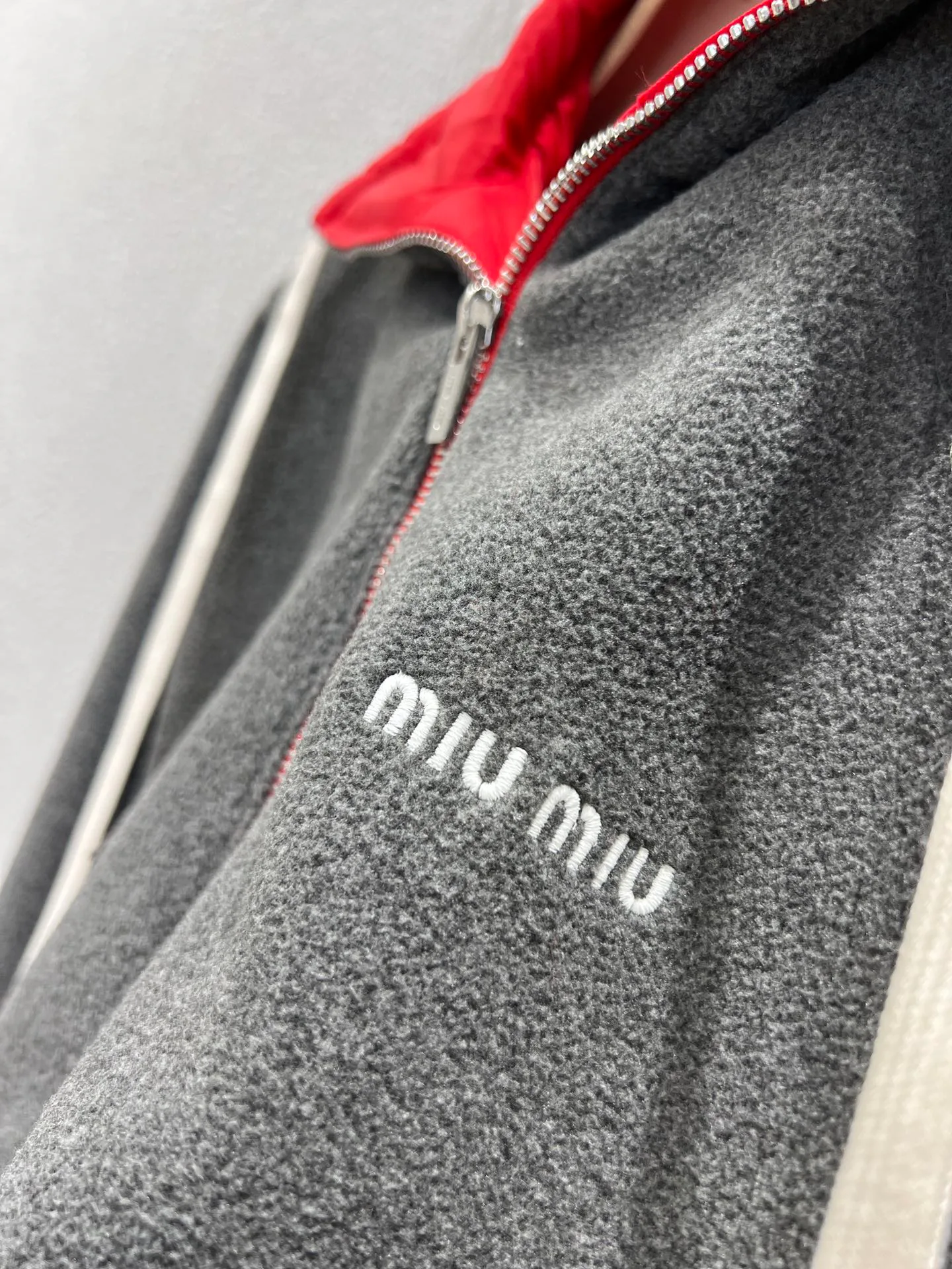 Куртки И Пуховики Женские Miu Miu 1393786