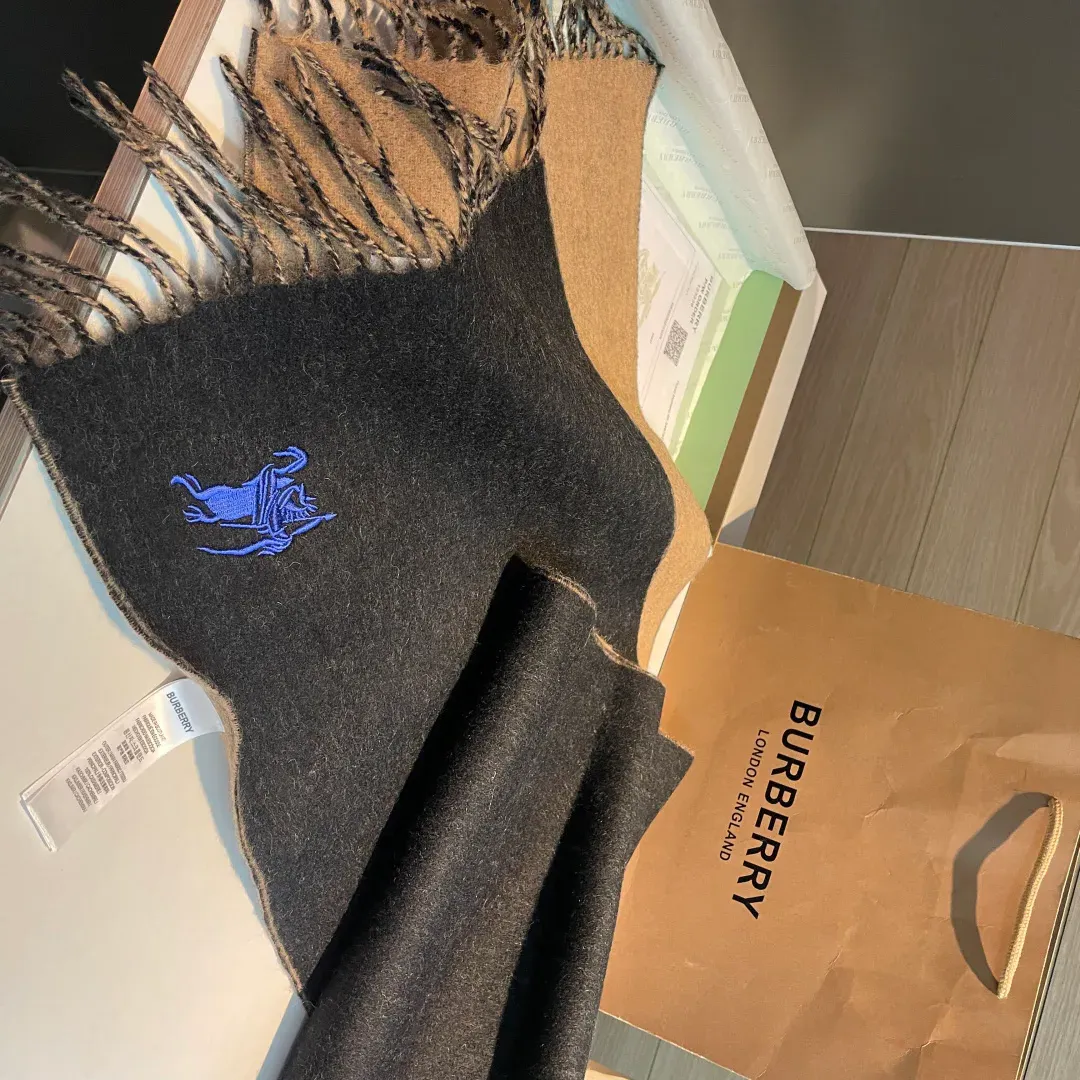 Шарфы Burberry 824013