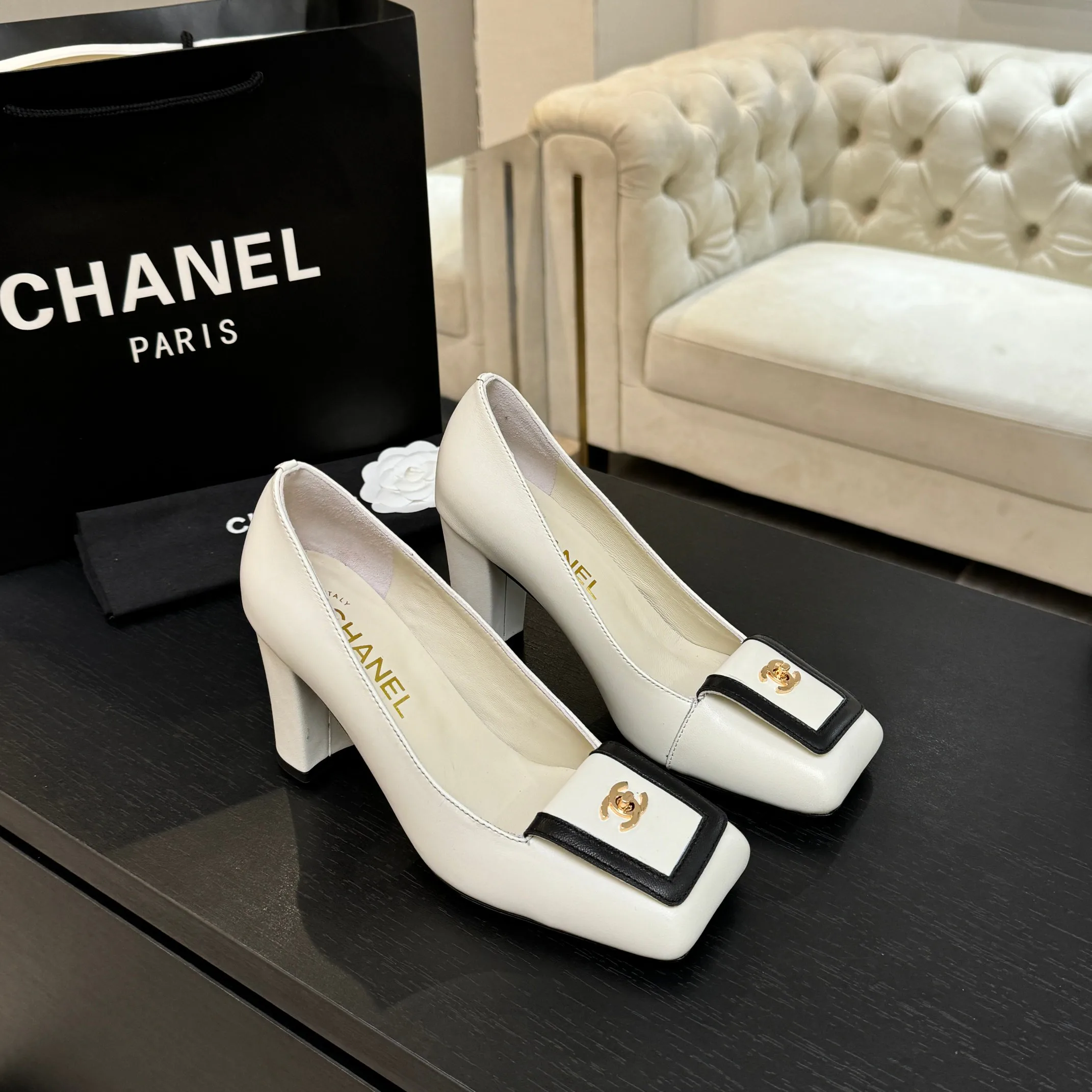 Туфли Женские Chanel 11609385