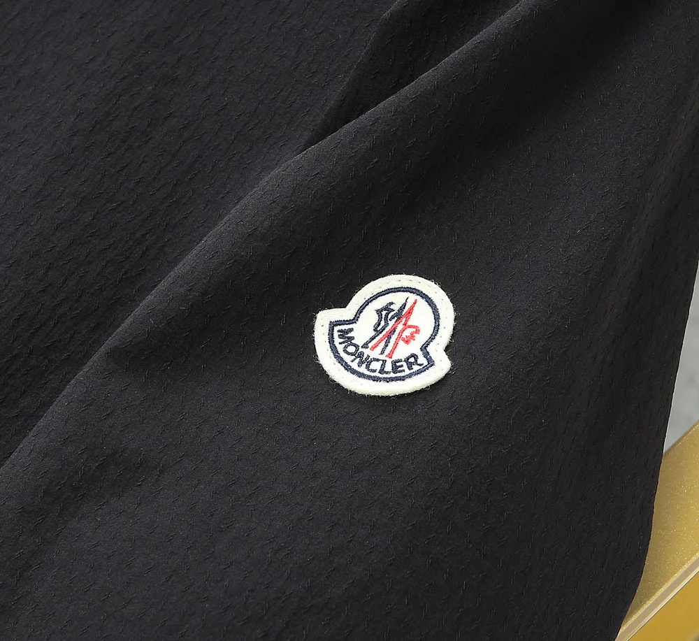 Куртки И Пуховики Мужские Moncler 13253240