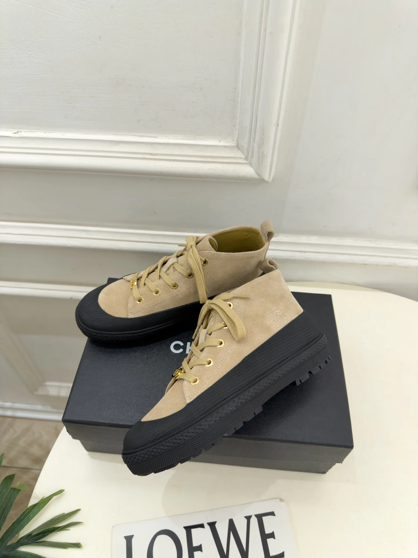 Кроссовки Женские Chanel 18346895