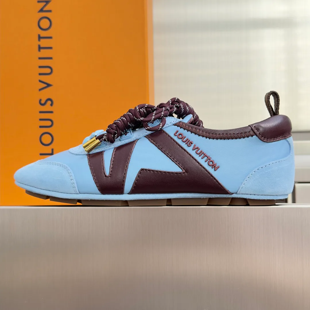 Кроссовки Женские Louis Vuitton 17950638