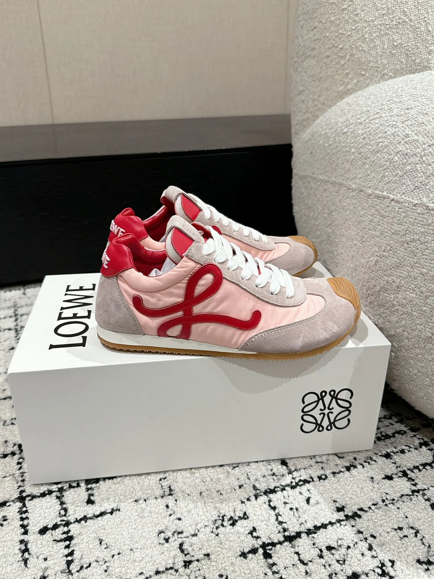Кроссовки Женские Loewe 11206055