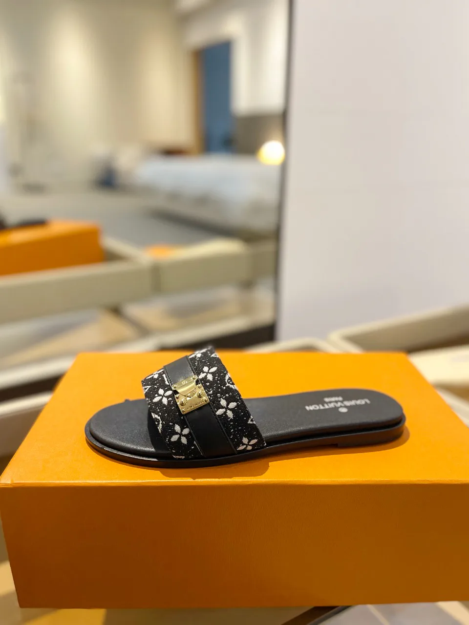 Сандалии Женские Louis Vuitton 9623581