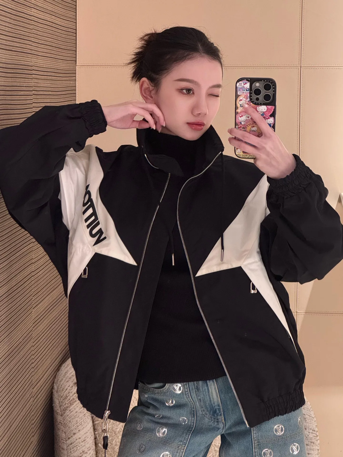 Куртки И Пуховики Женские Louis Vuitton 1212545