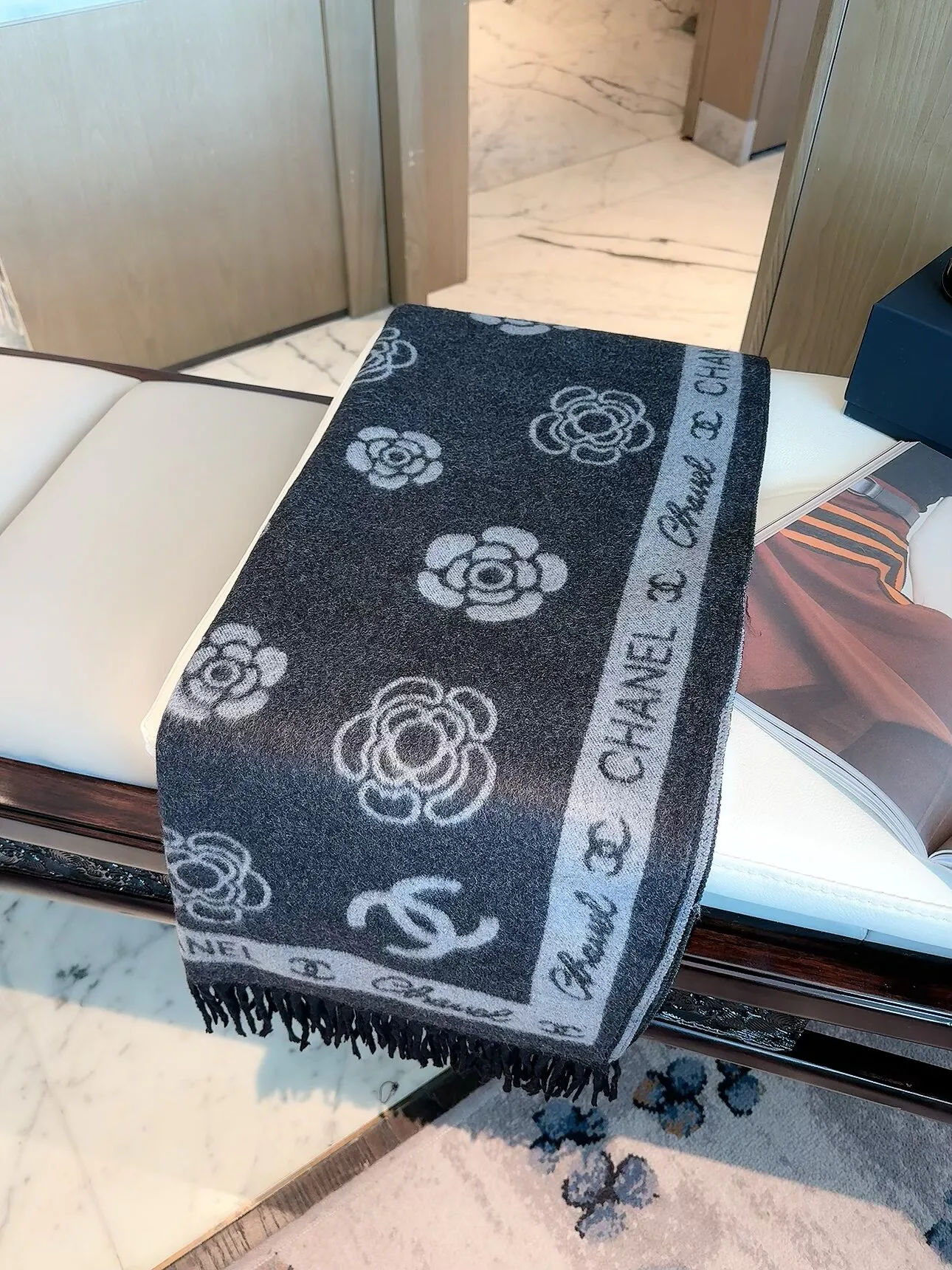 Шарфы Chanel 18598277