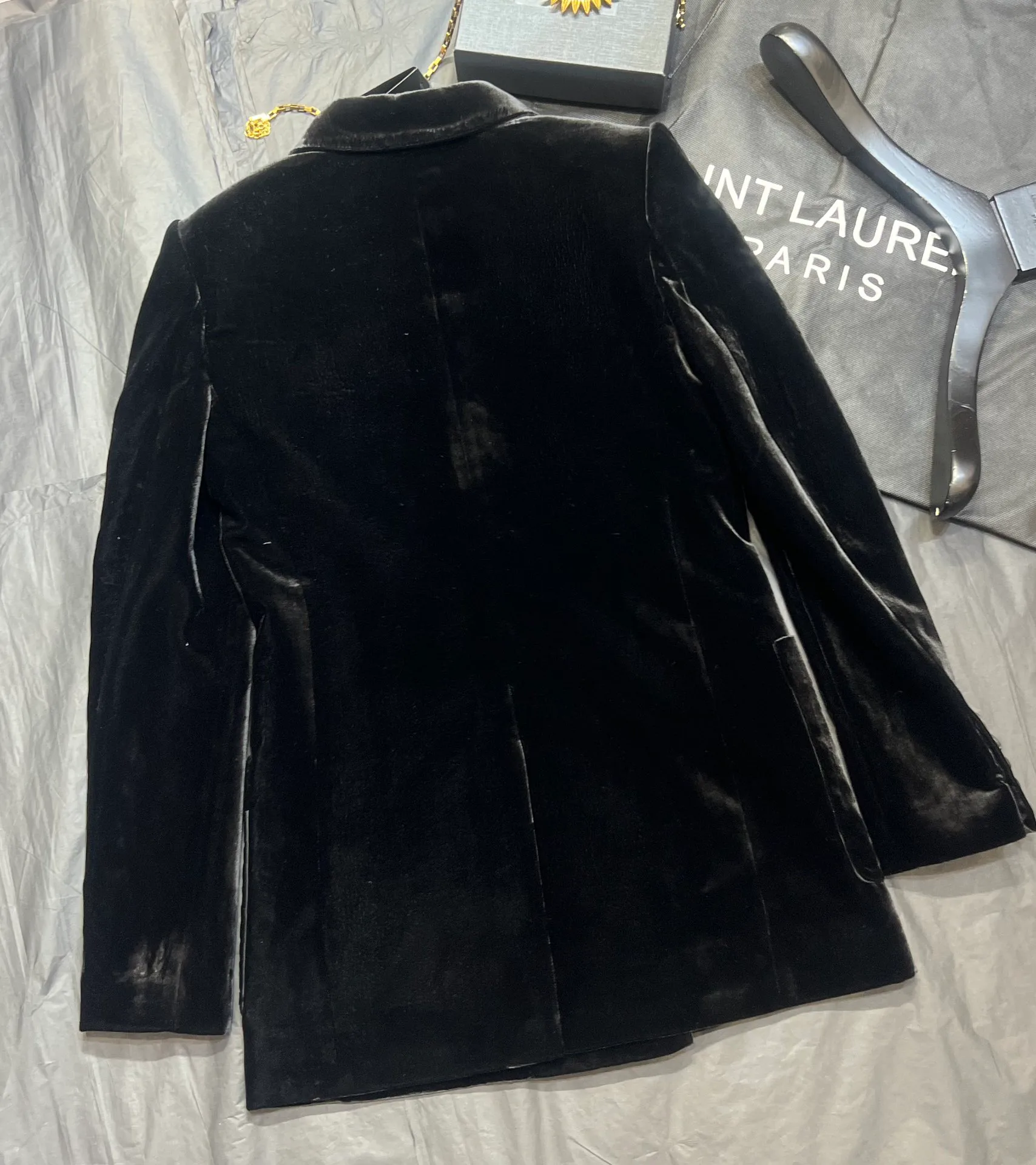 Куртки И Пуховики Женские Saint Laurent 148523