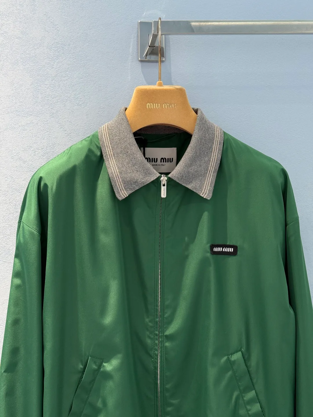 Куртки И Пуховики Женские Miu Miu 5185843