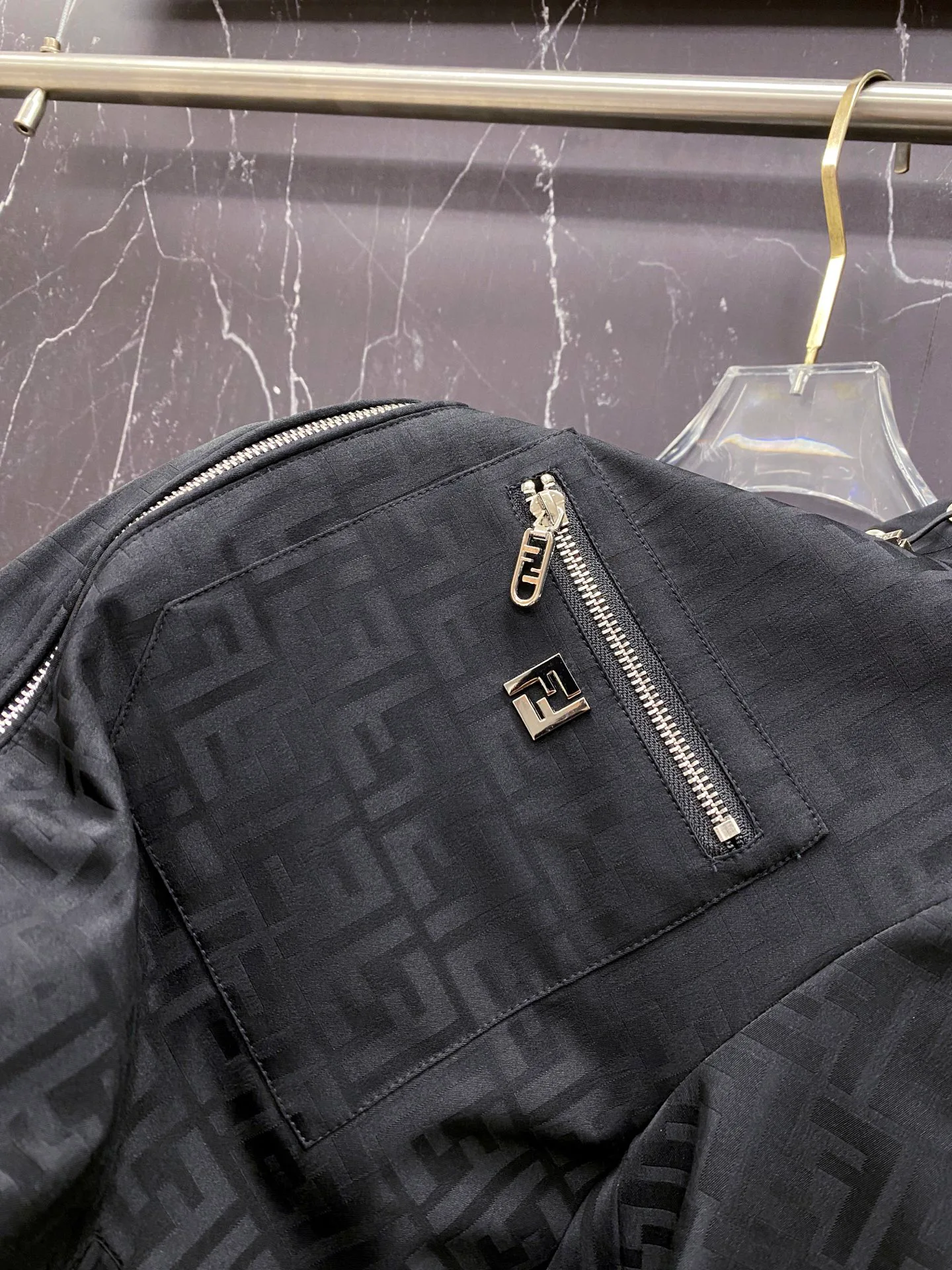 Куртки И Пуховики Мужские Fendi 9760649