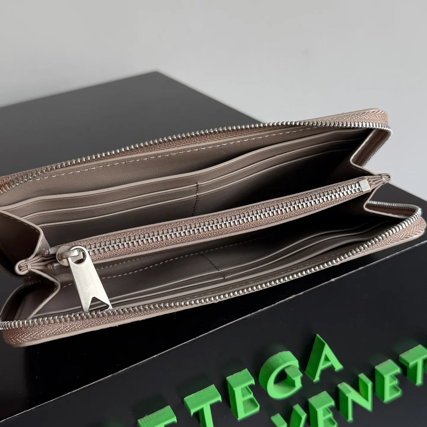 Клатчи Женские Bottega Veneta 18215065