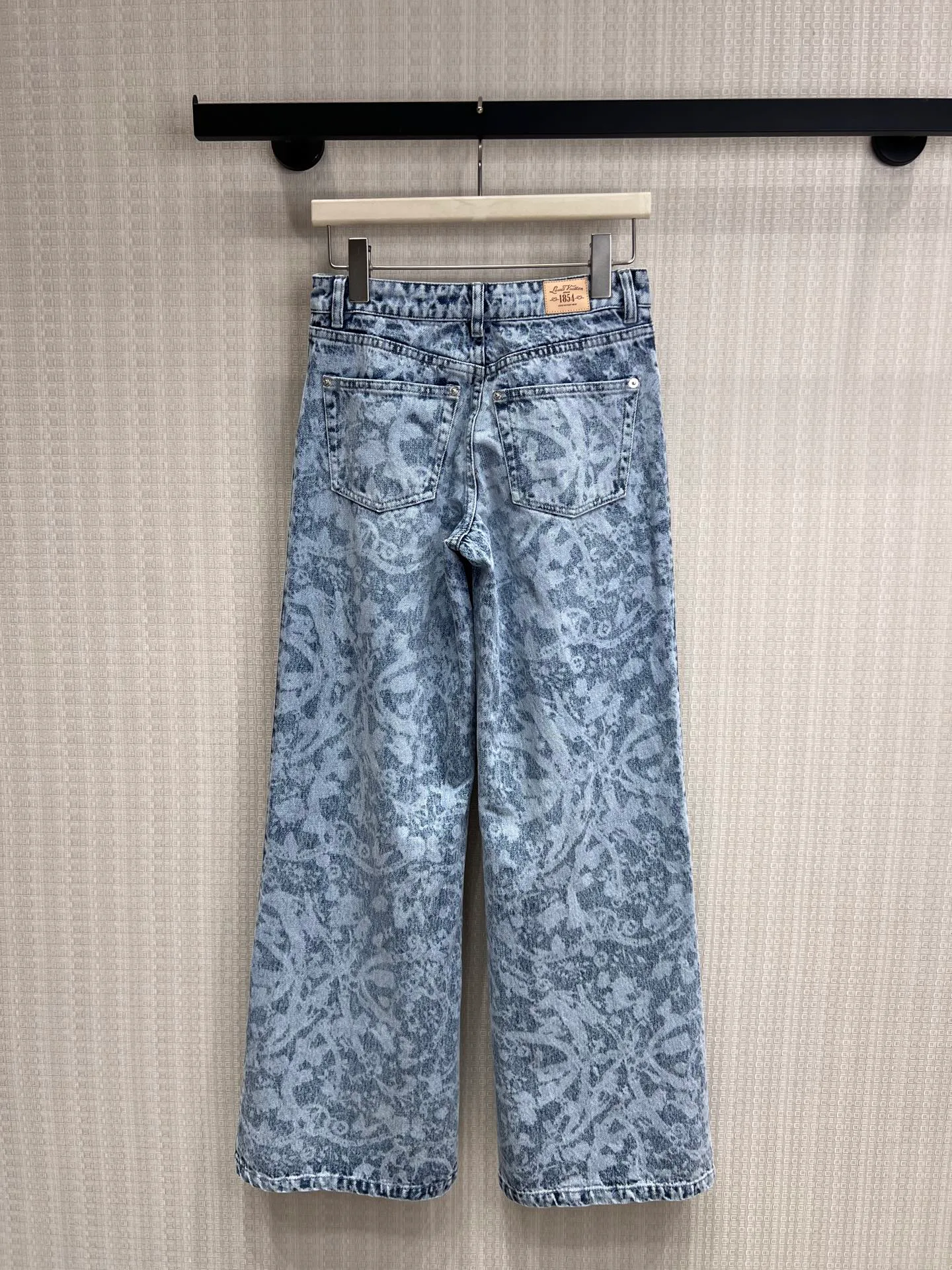 Джинсы Женские Louis Vuitton 13731032