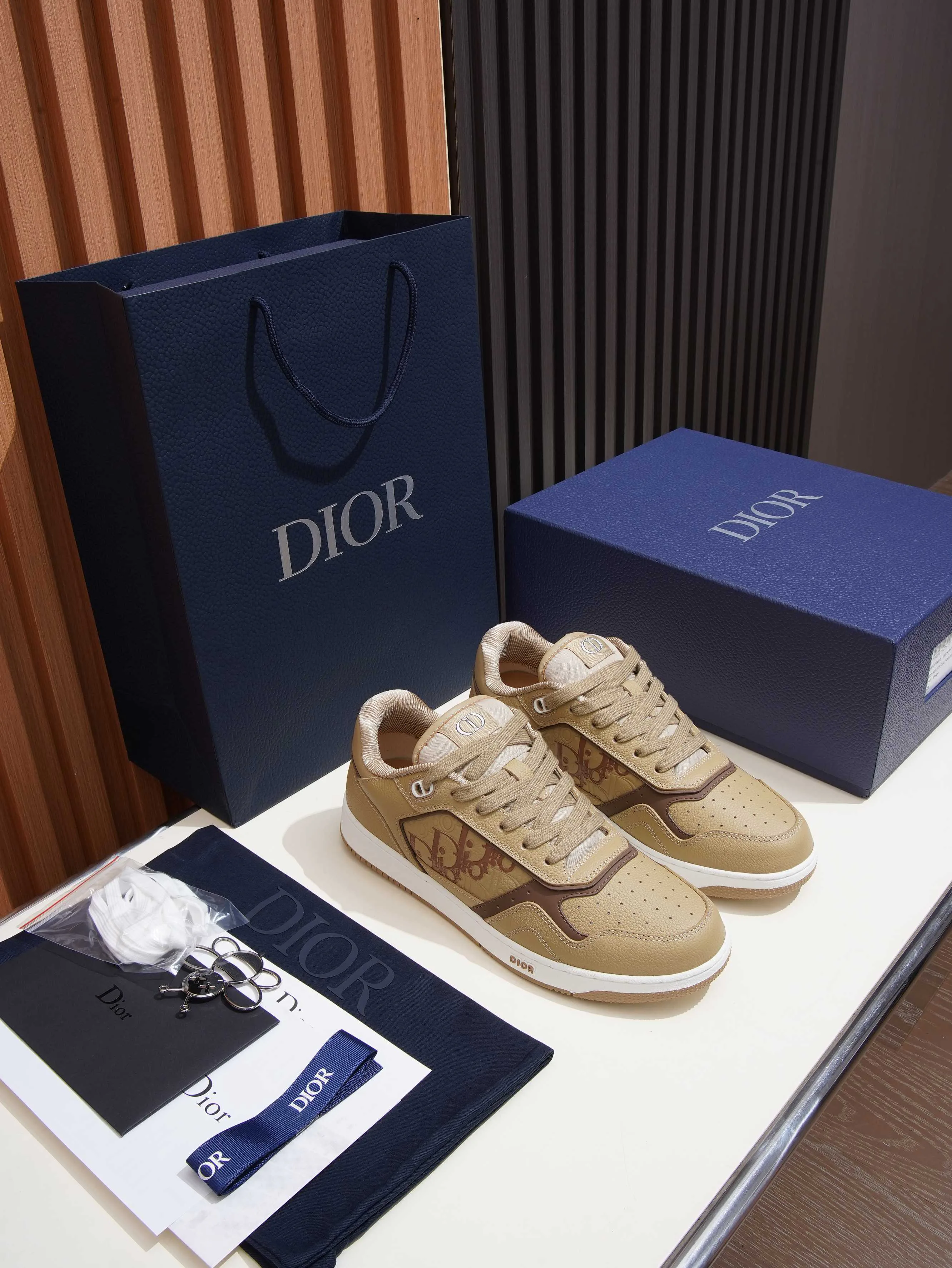 Кроссовки Женские Christian Dior 18781788