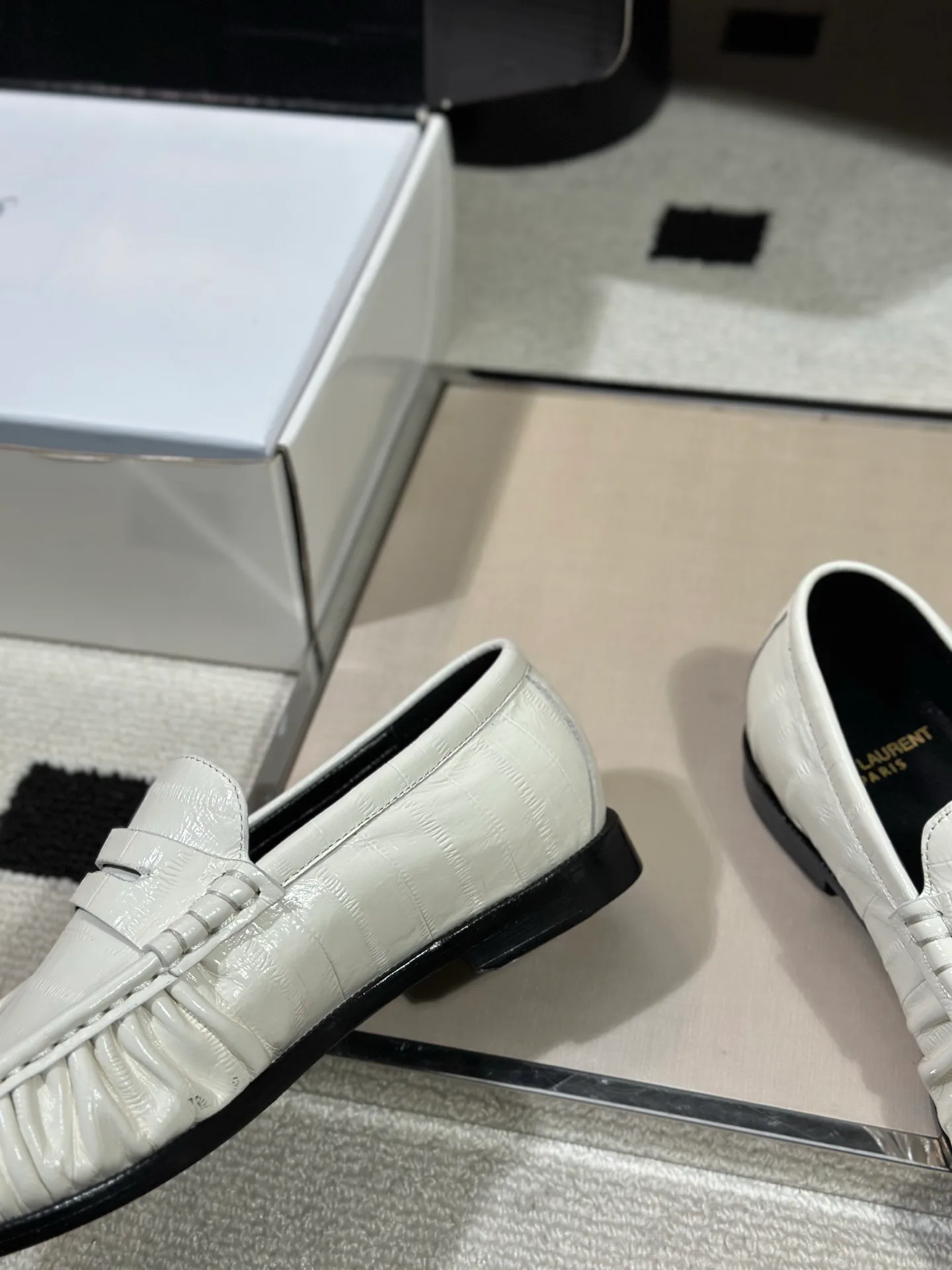 Лоферы И Мокасины Женские Saint Laurent 18041769
