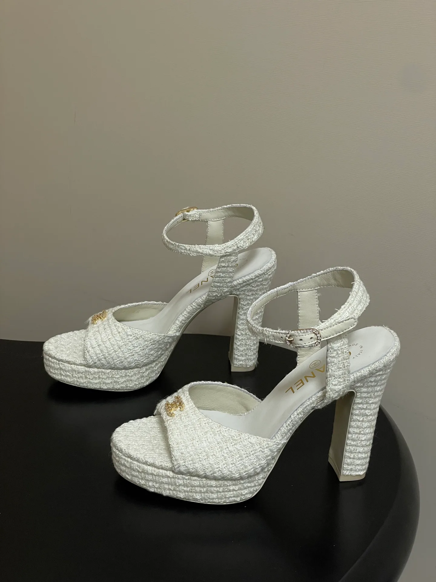 Босоножки Женские Chanel 13343876