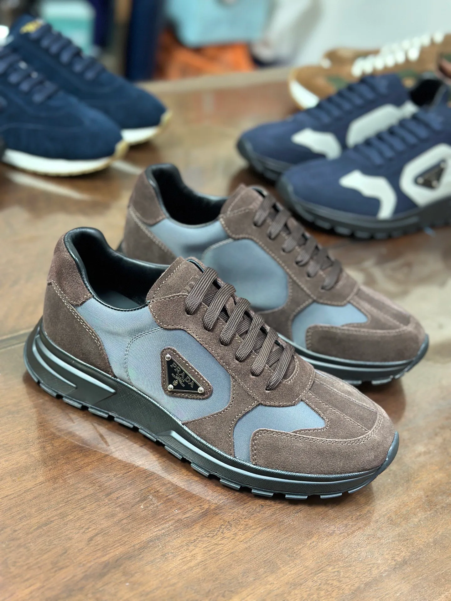 Кроссовки Женские Prada 18708502