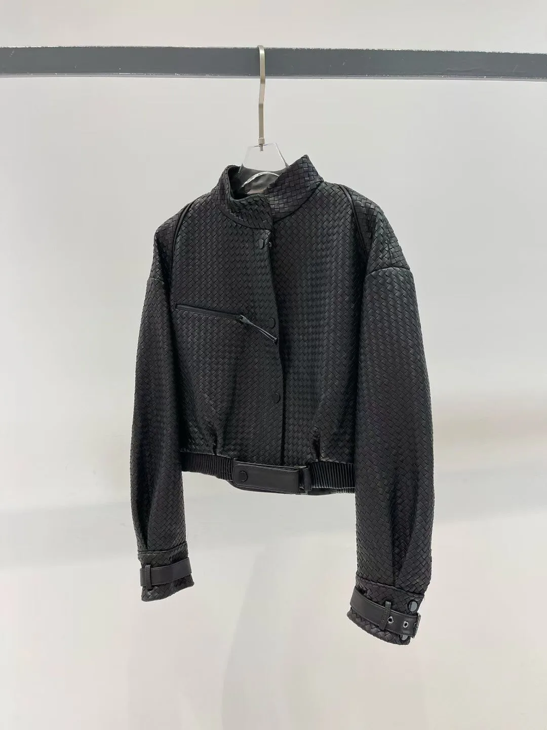 Кожаные Куртки И Дублёнки Женские Bottega Veneta 11700524