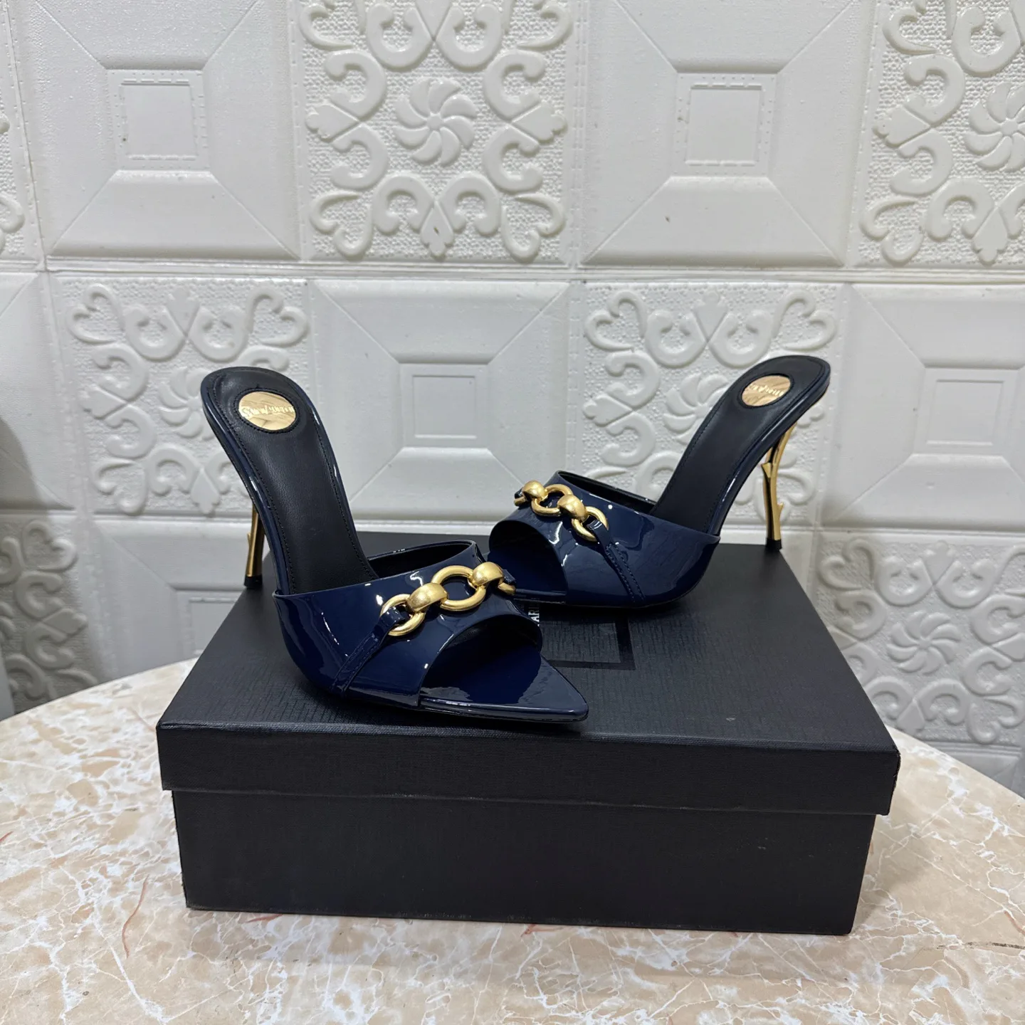 Босоножки Женские Saint Laurent 605554