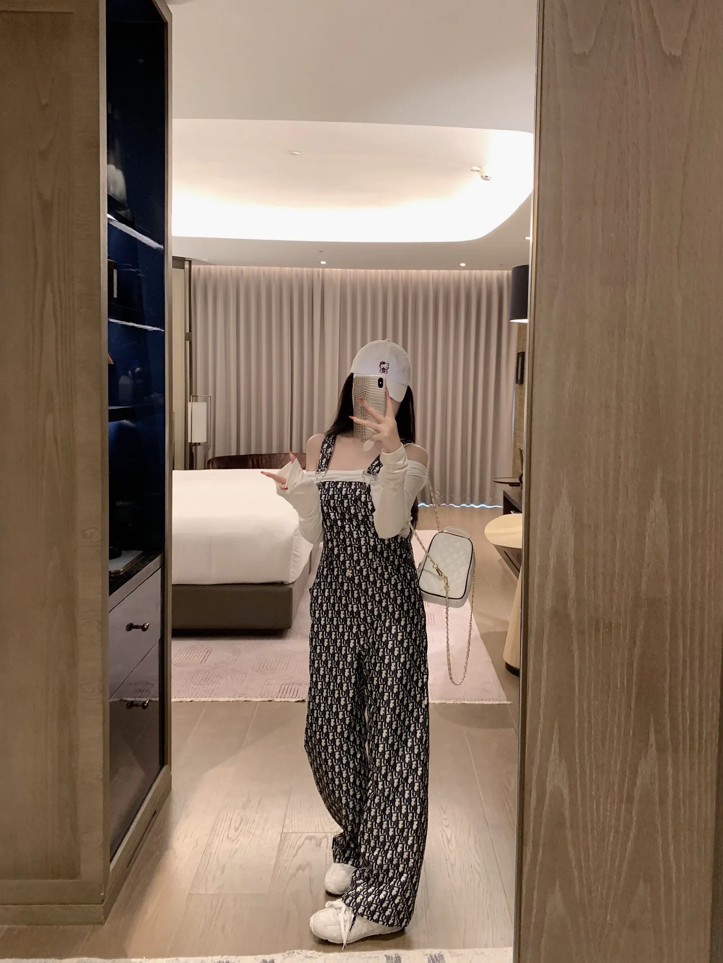 Брюки Женские Christian Dior 11725009