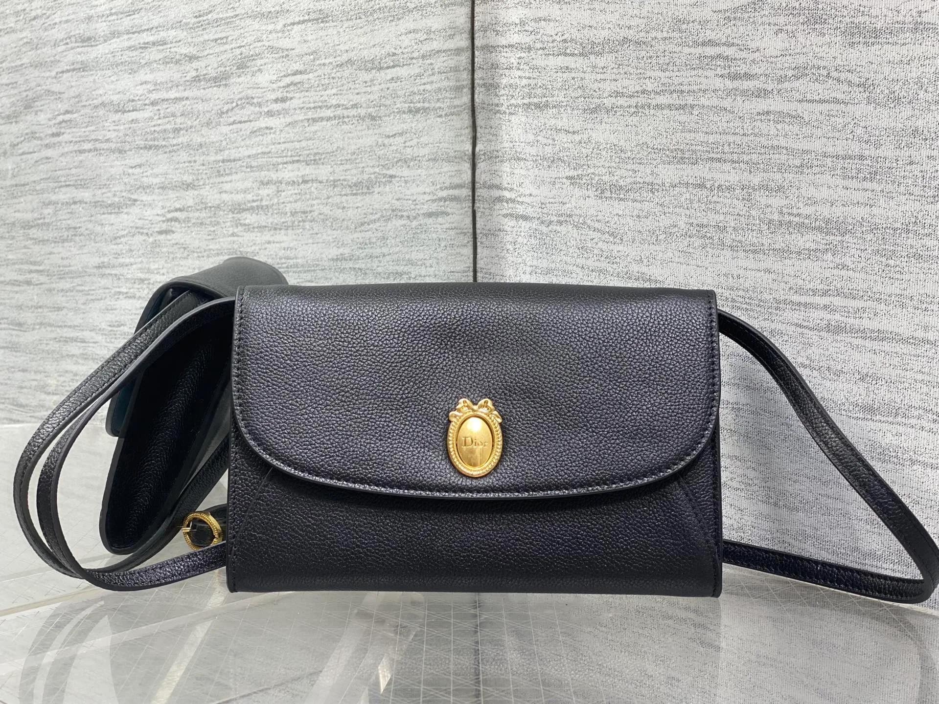 Классические Сумки Женские Christian Dior 16974217