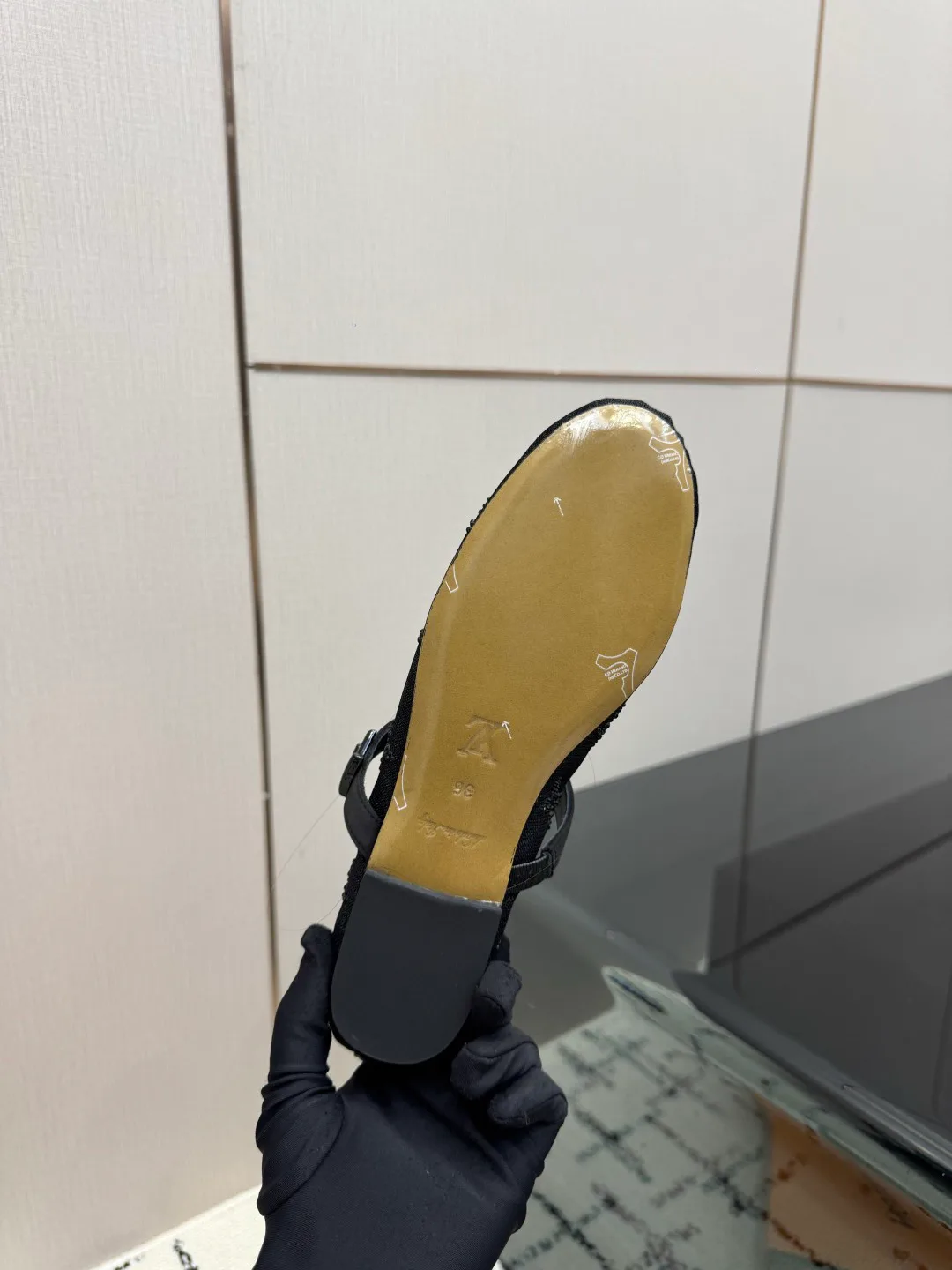 Балетки Женские Louis Vuitton 17947020