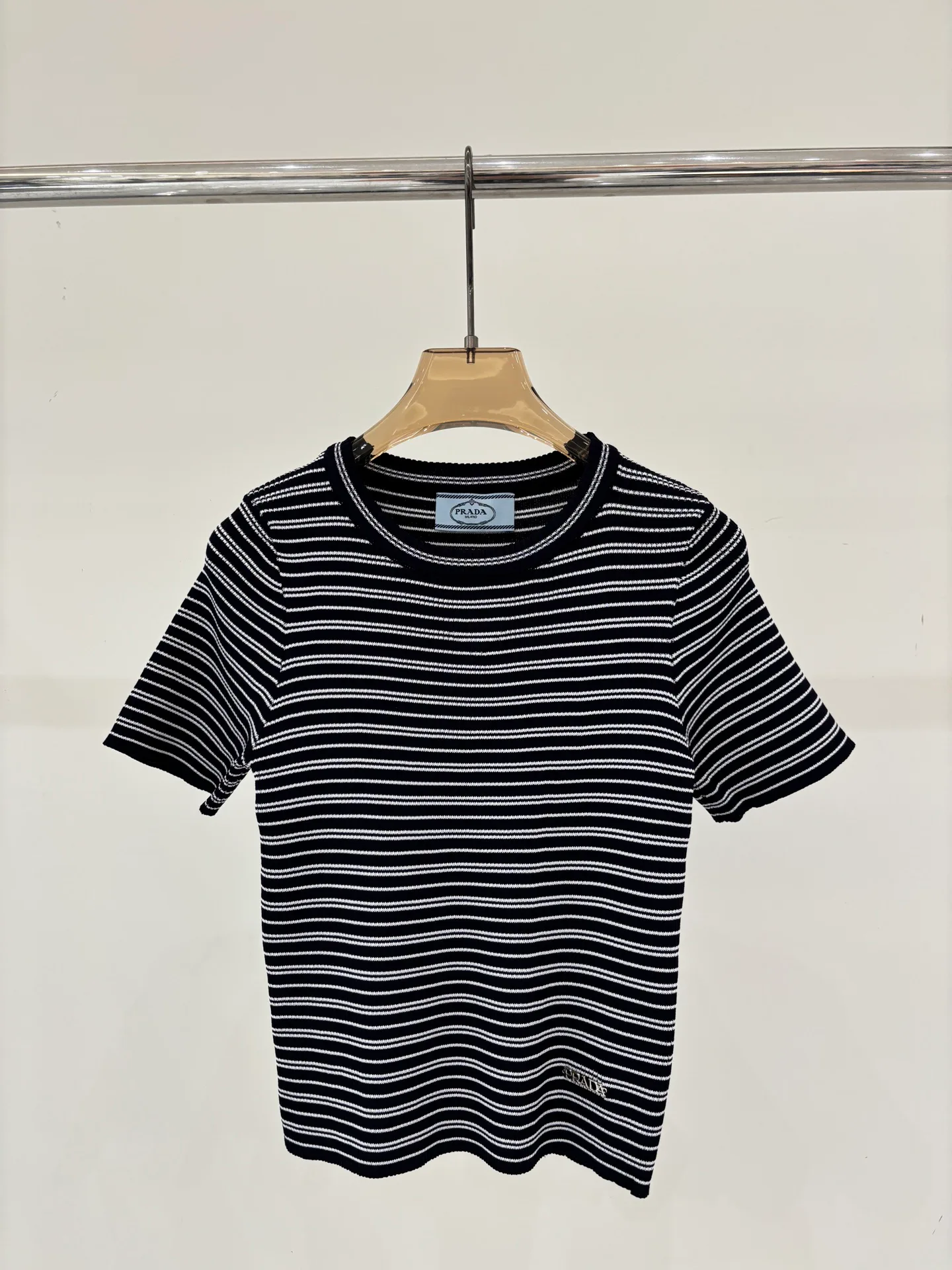 Футболки Женские Prada 11887450