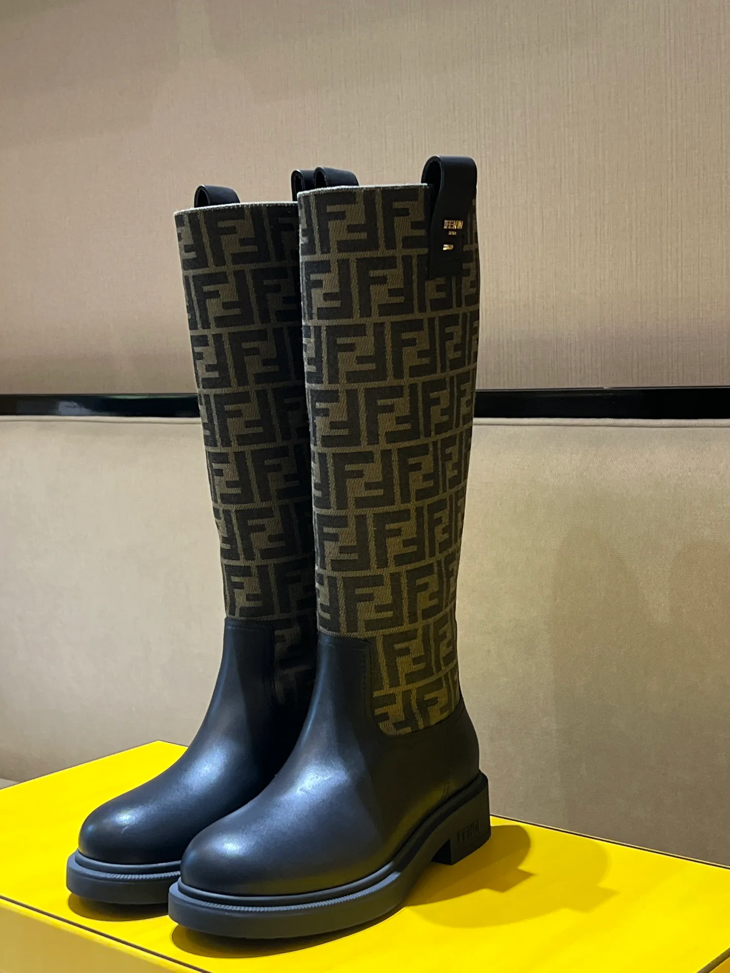 Сапоги Женские Fendi 1408676