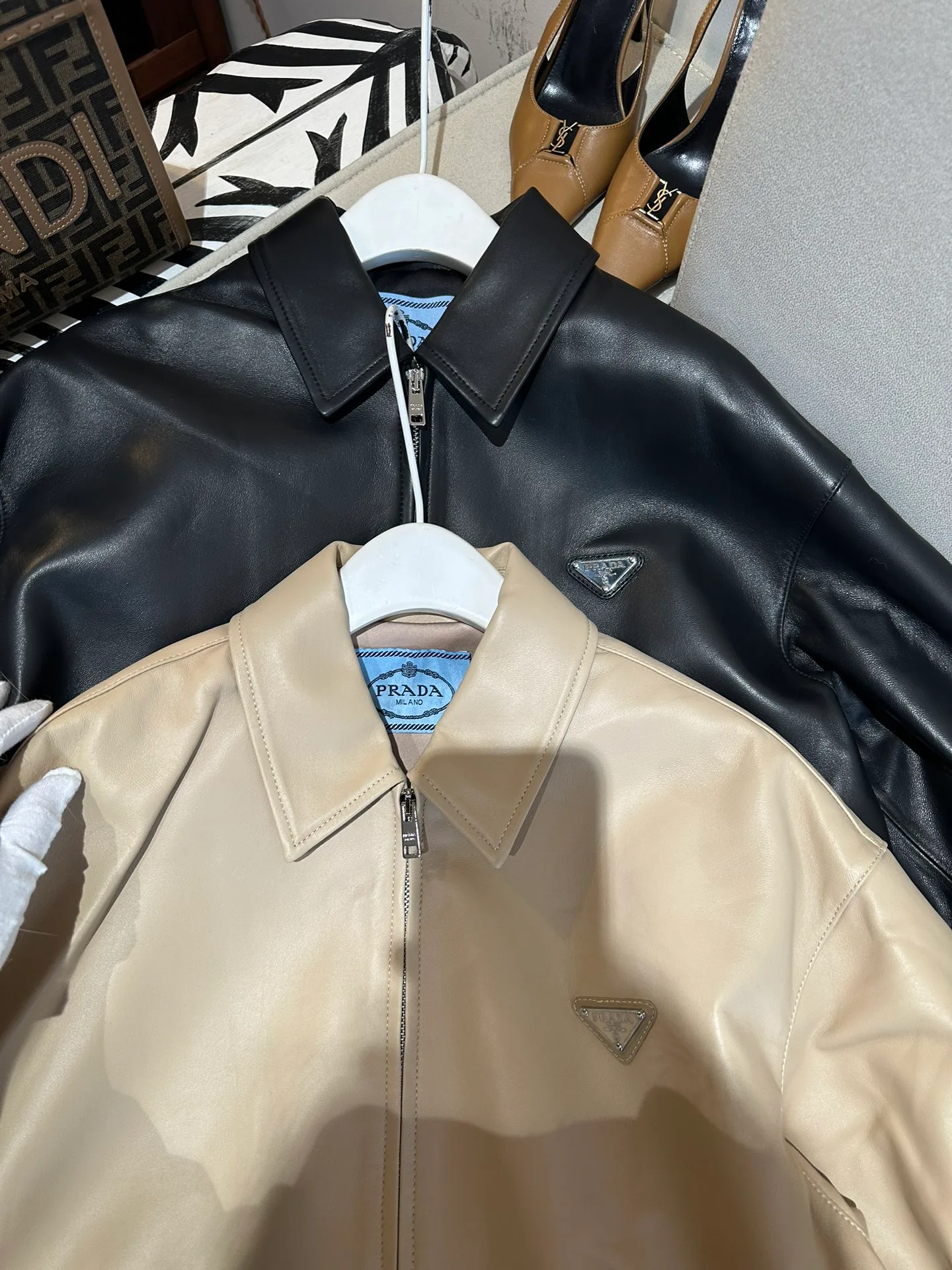 Кожаные Куртки И Дублёнки Женские Prada 4749804