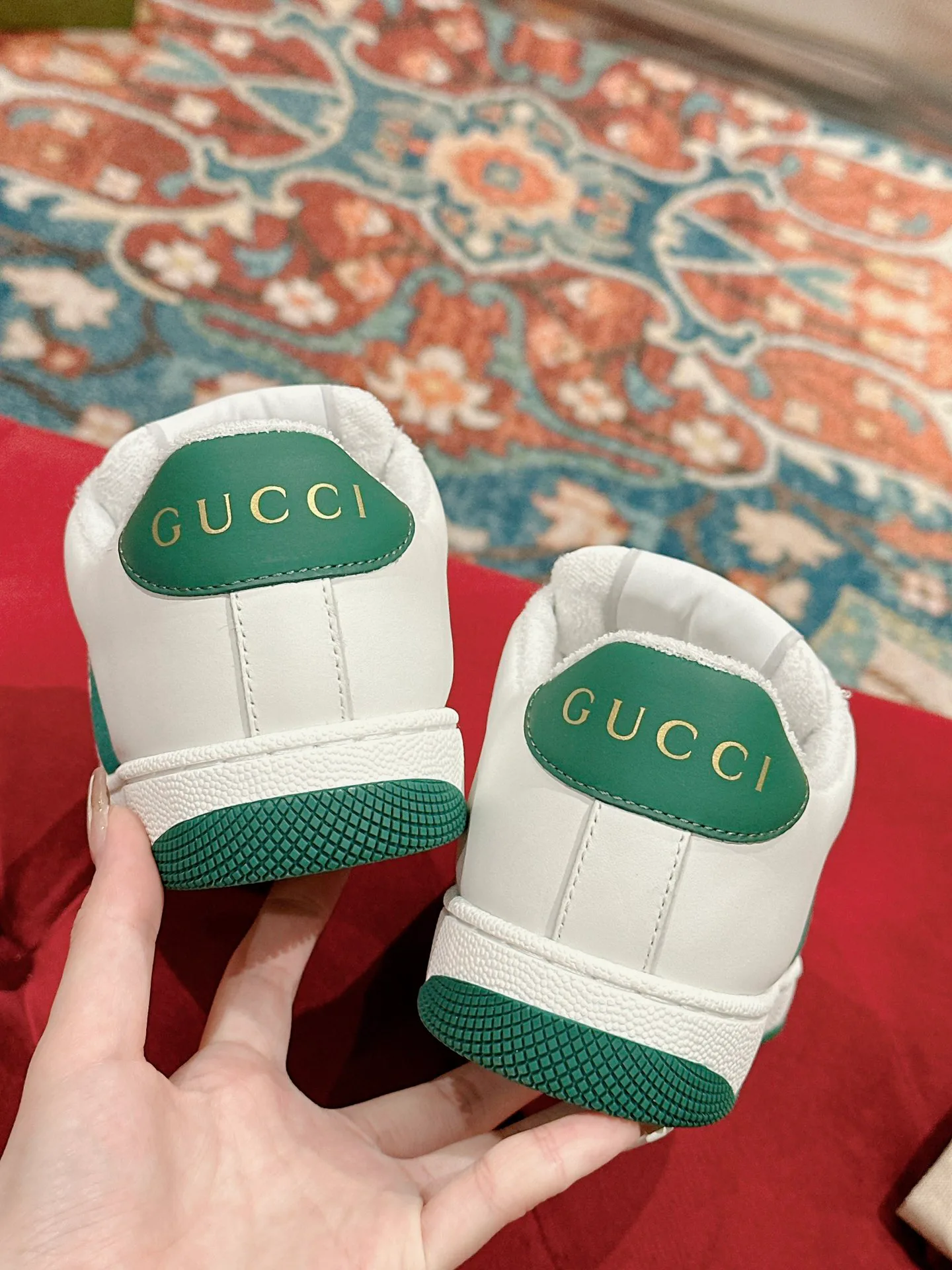 Кроссовки Женские Gucci 17956674