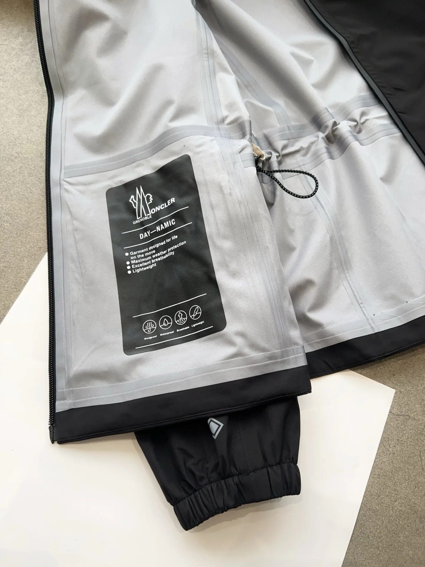 Куртки И Пуховики Женские Moncler 19527596