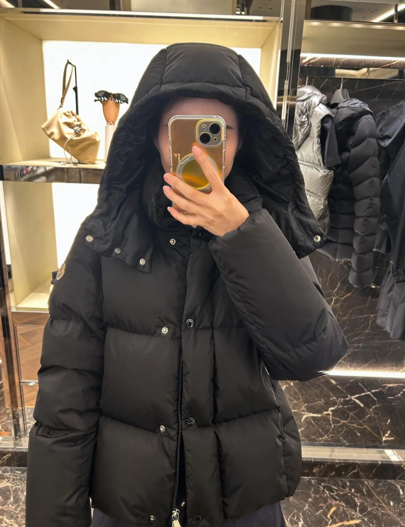 Куртки И Пуховики Женские Moncler 19001662