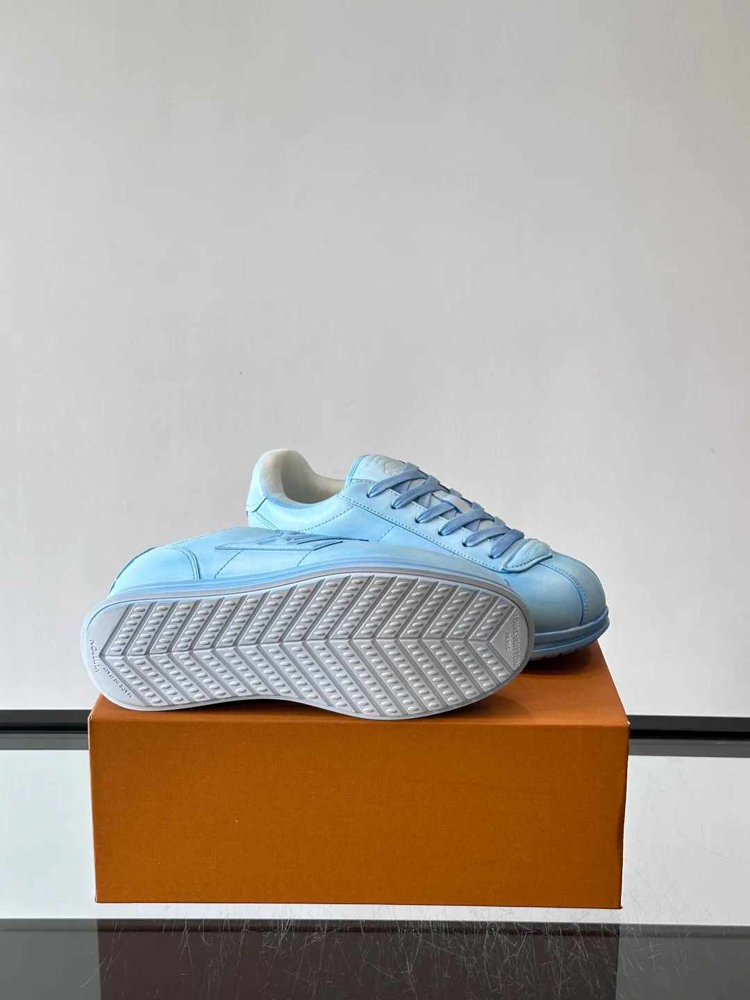 Кроссовки Женские Louis Vuitton 367224