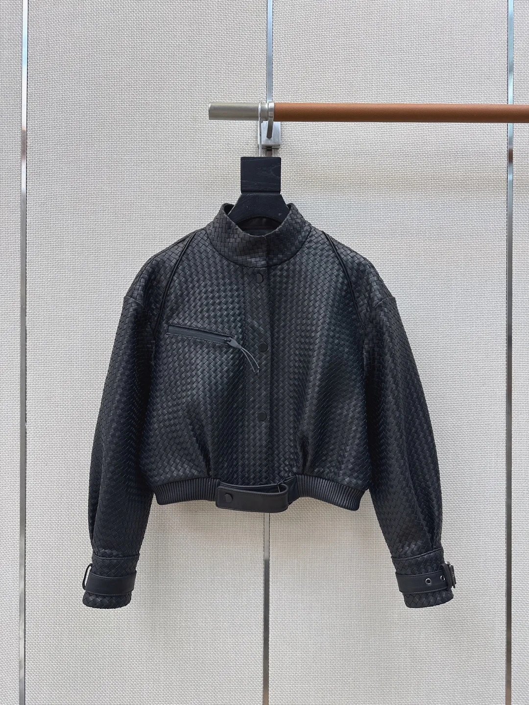 Кожаные Куртки И Дублёнки Женские Bottega Veneta 11527586