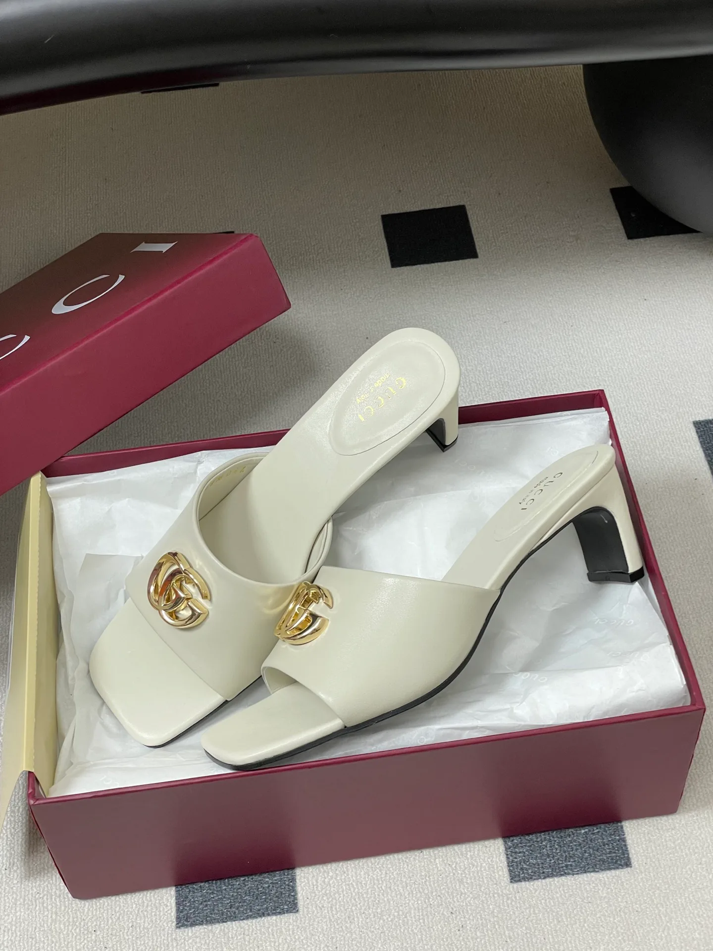 Босоножки Женские Gucci 10395322