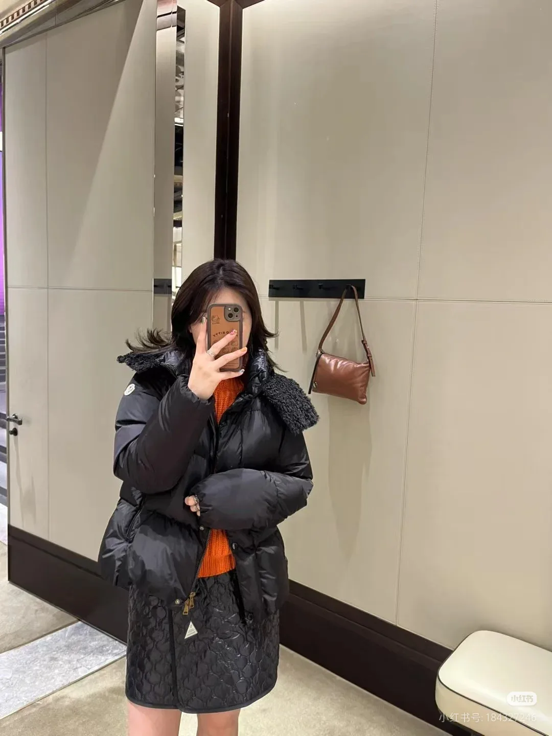 Куртки И Пуховики Женские Moncler 18044309