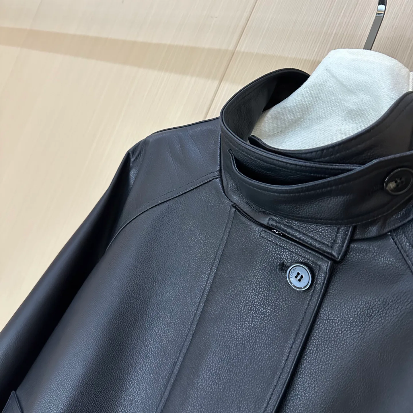 Кожаные Куртки И Дублёнки Женские Loewe 1782366