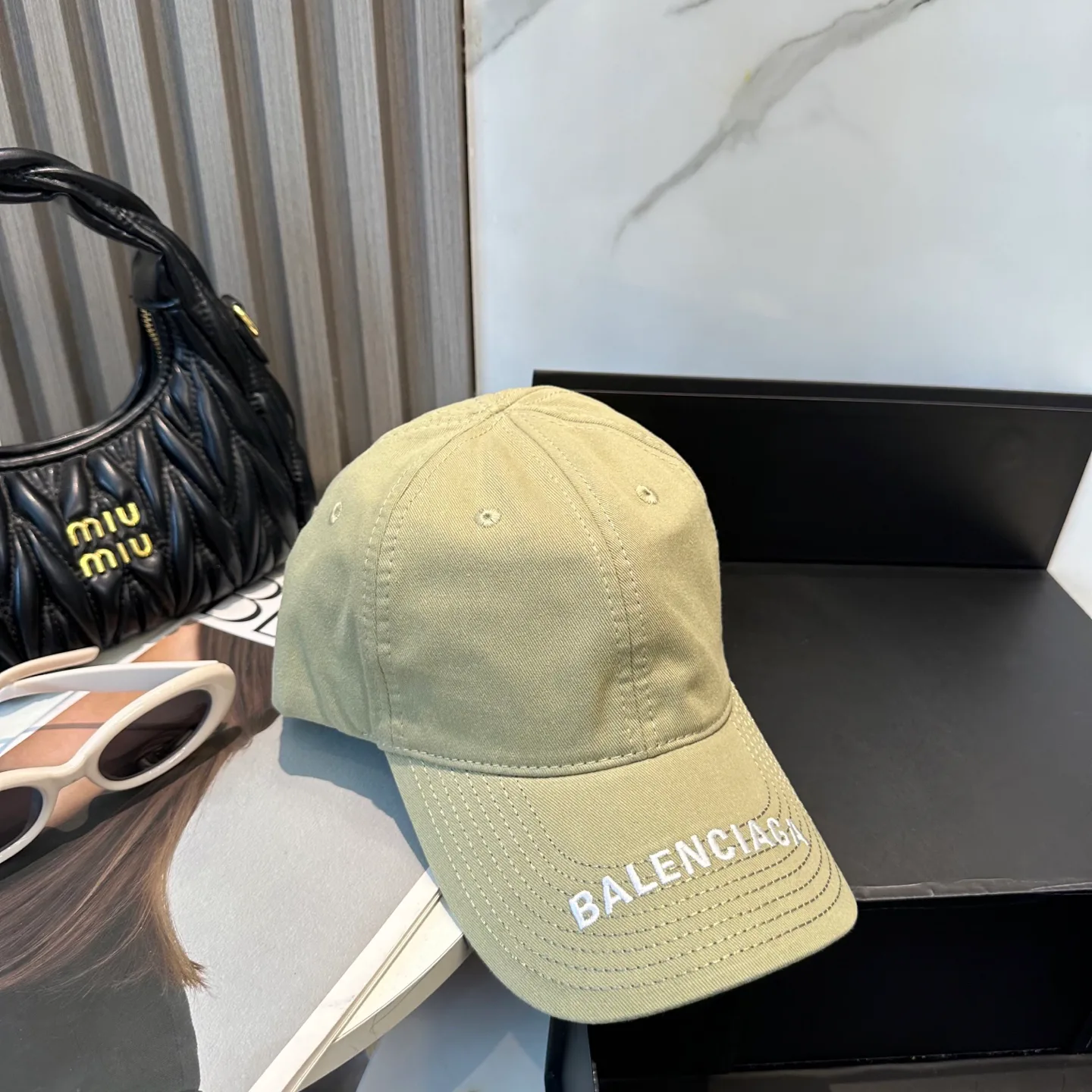 Головные Уборы Balenciaga 336855