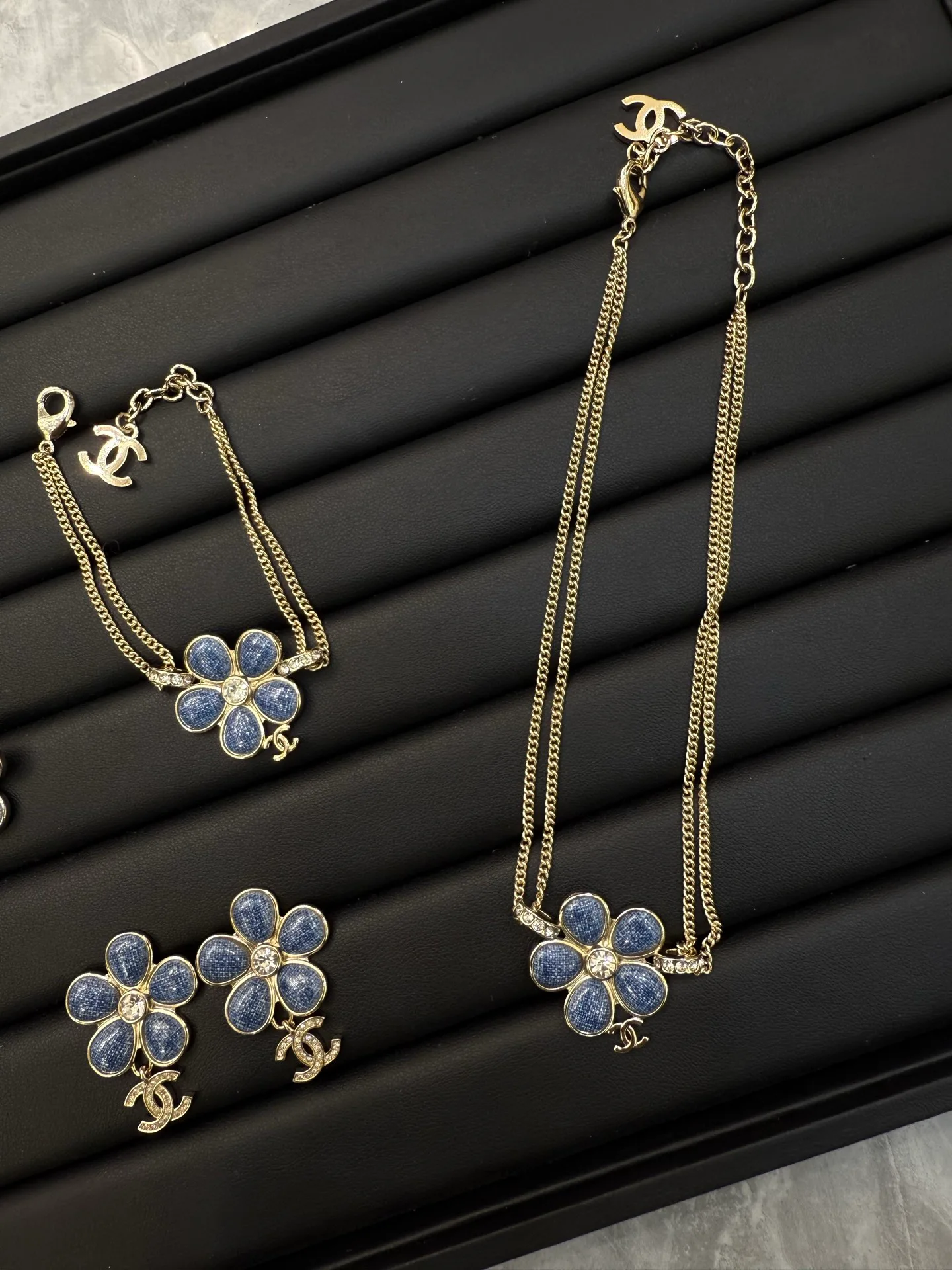 Бижутерия Chanel 693441