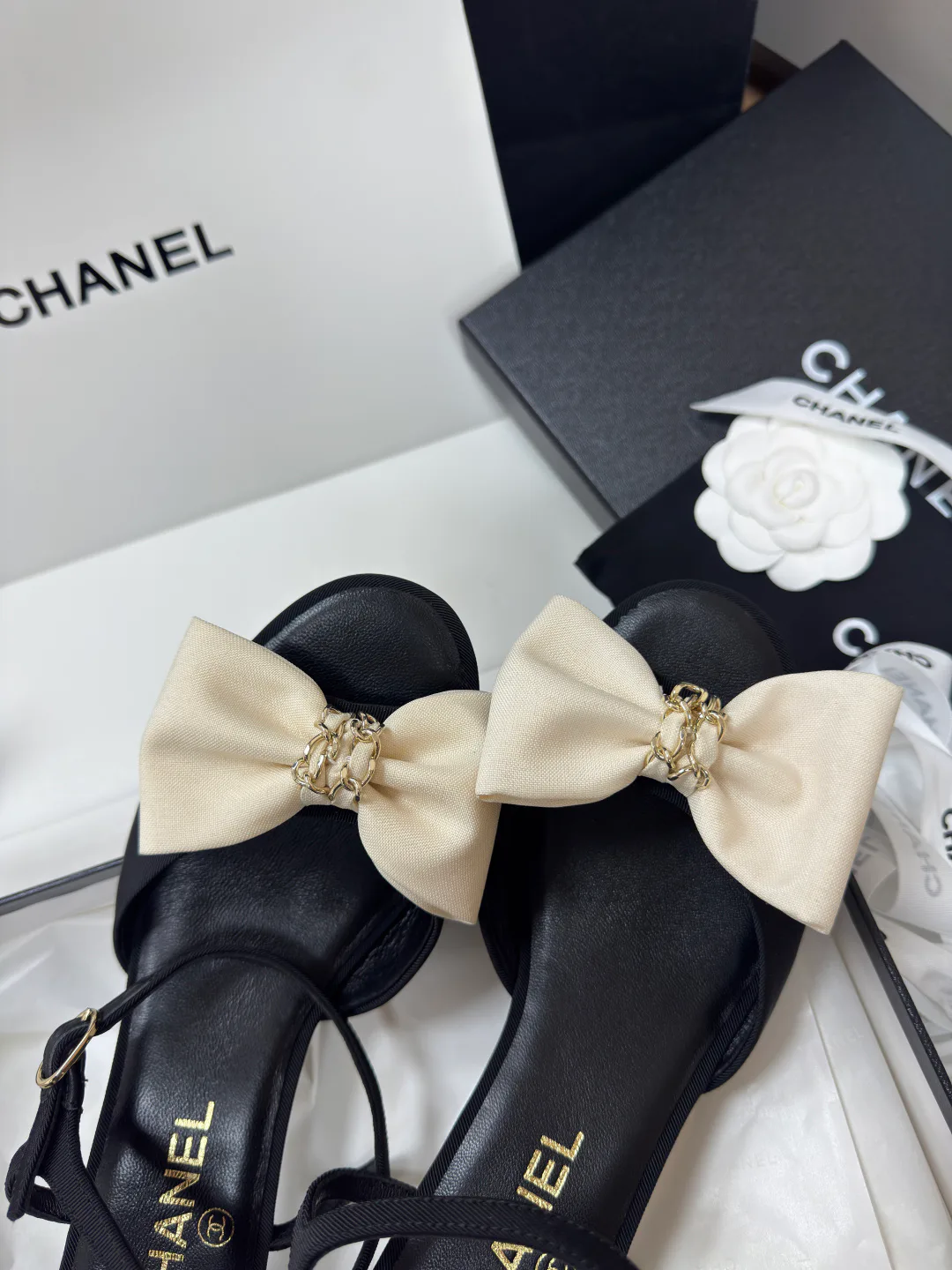 Босоножки Женские Chanel 11593476