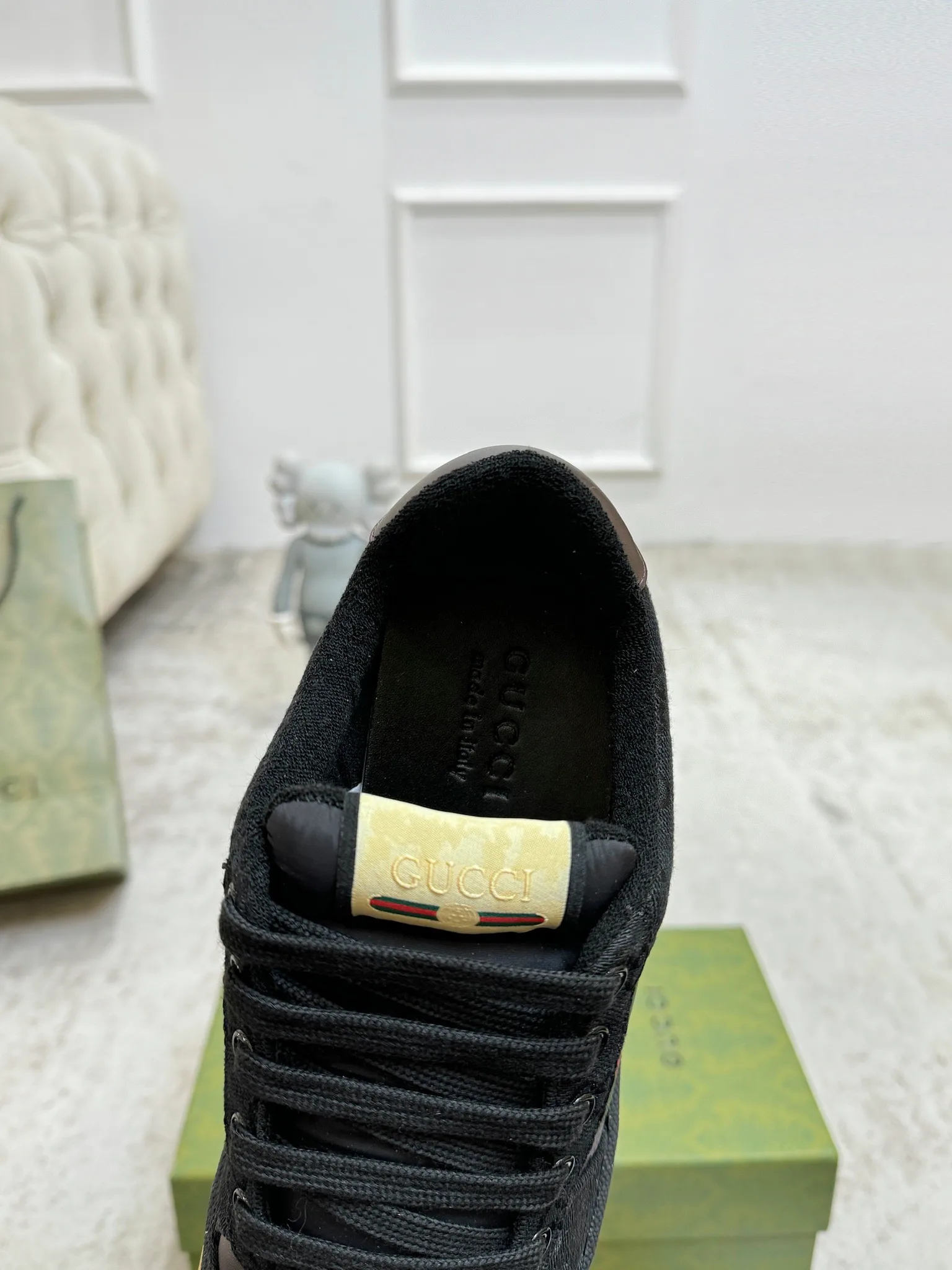 Кроссовки Женские Gucci 944957