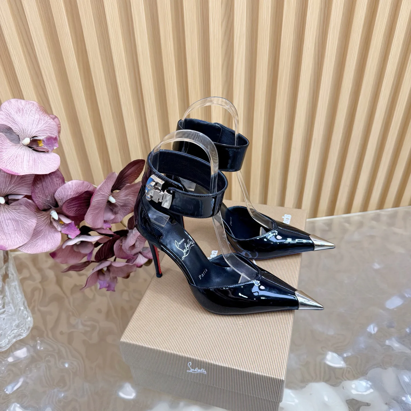 Туфли Женские Christian Louboutin 913124