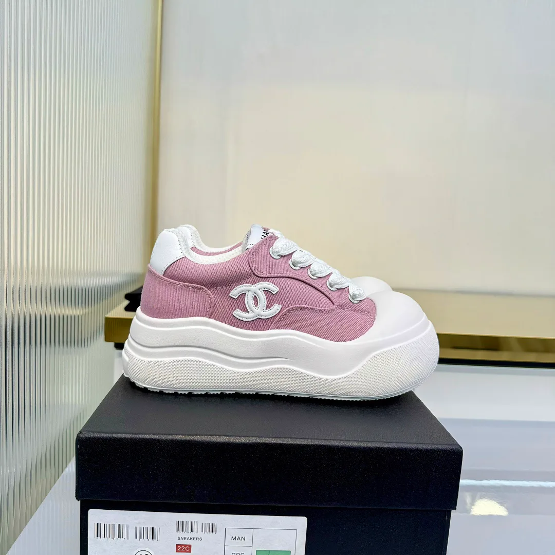Кроссовки Женские Chanel 11396581
