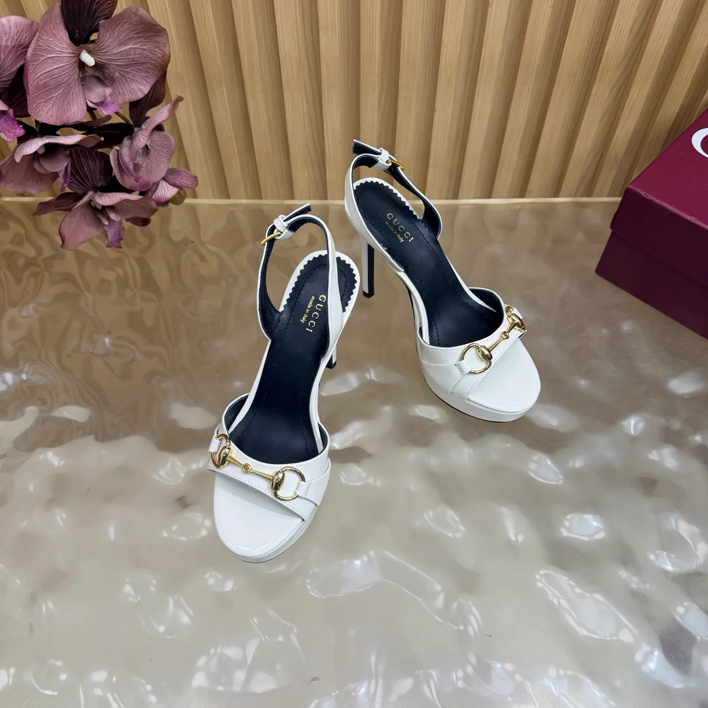 Босоножки Женские Gucci 17448813