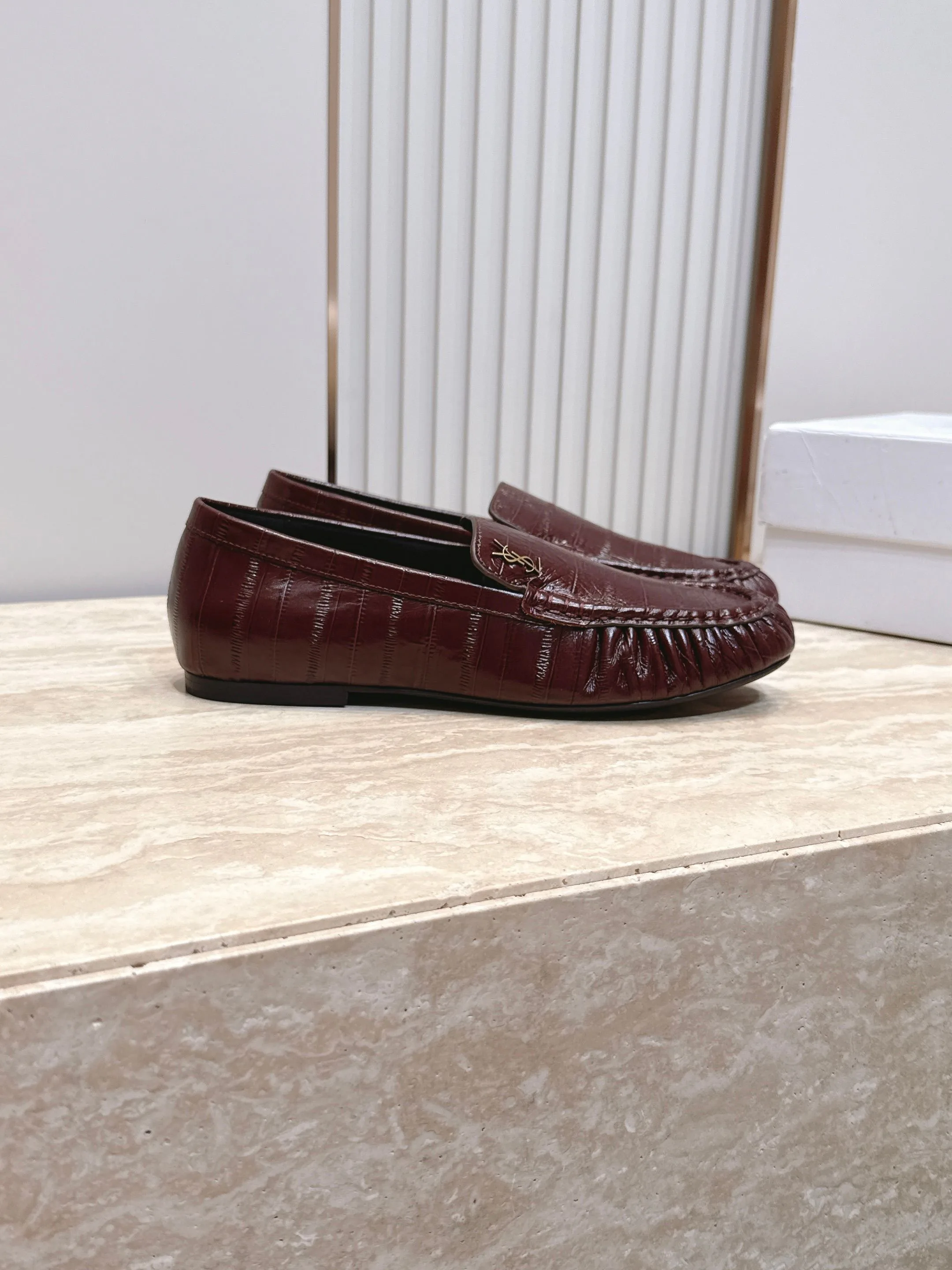 Лоферы И Мокасины Женские Saint Laurent 17701330