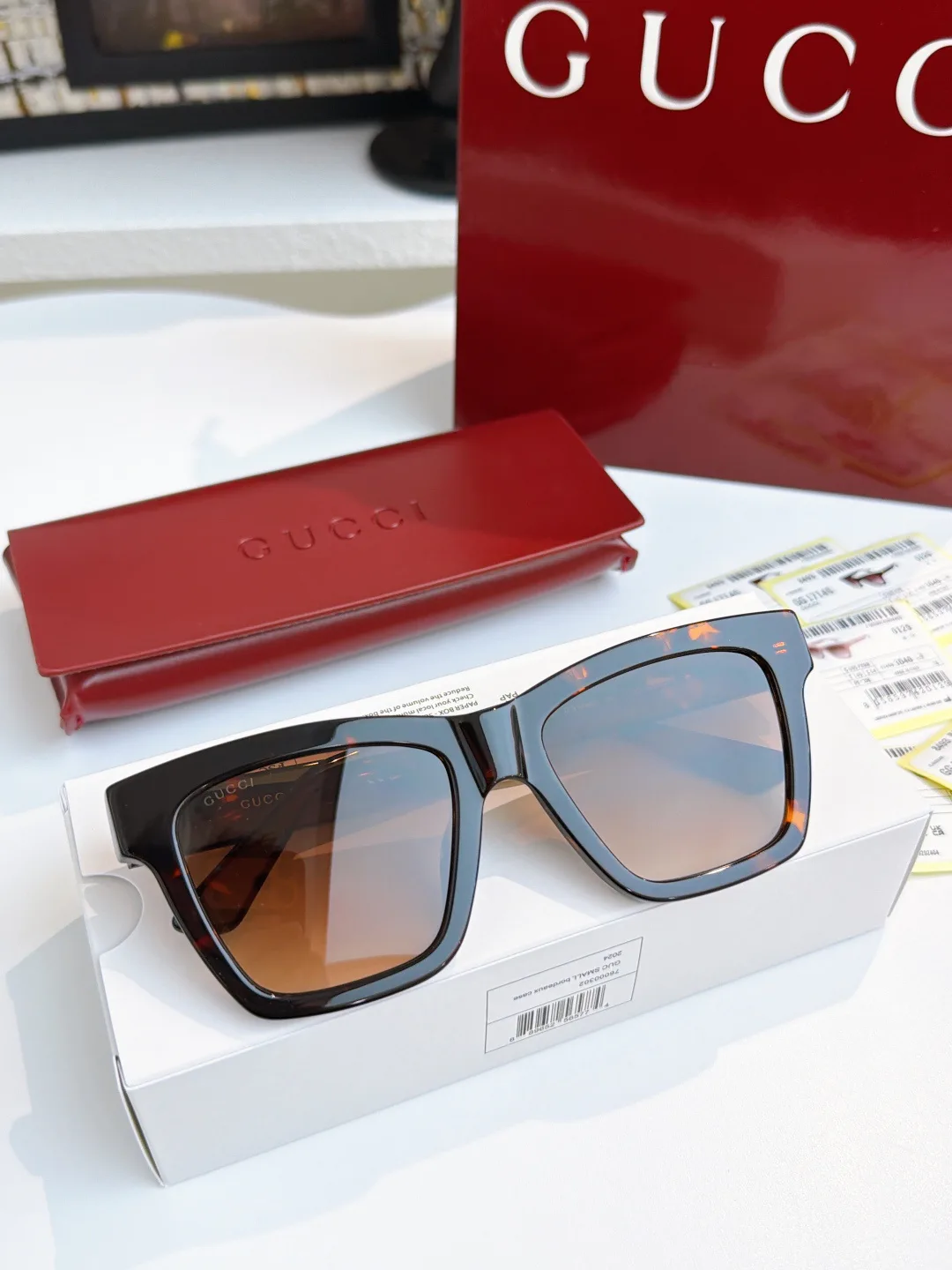 Очки Gucci 17135568