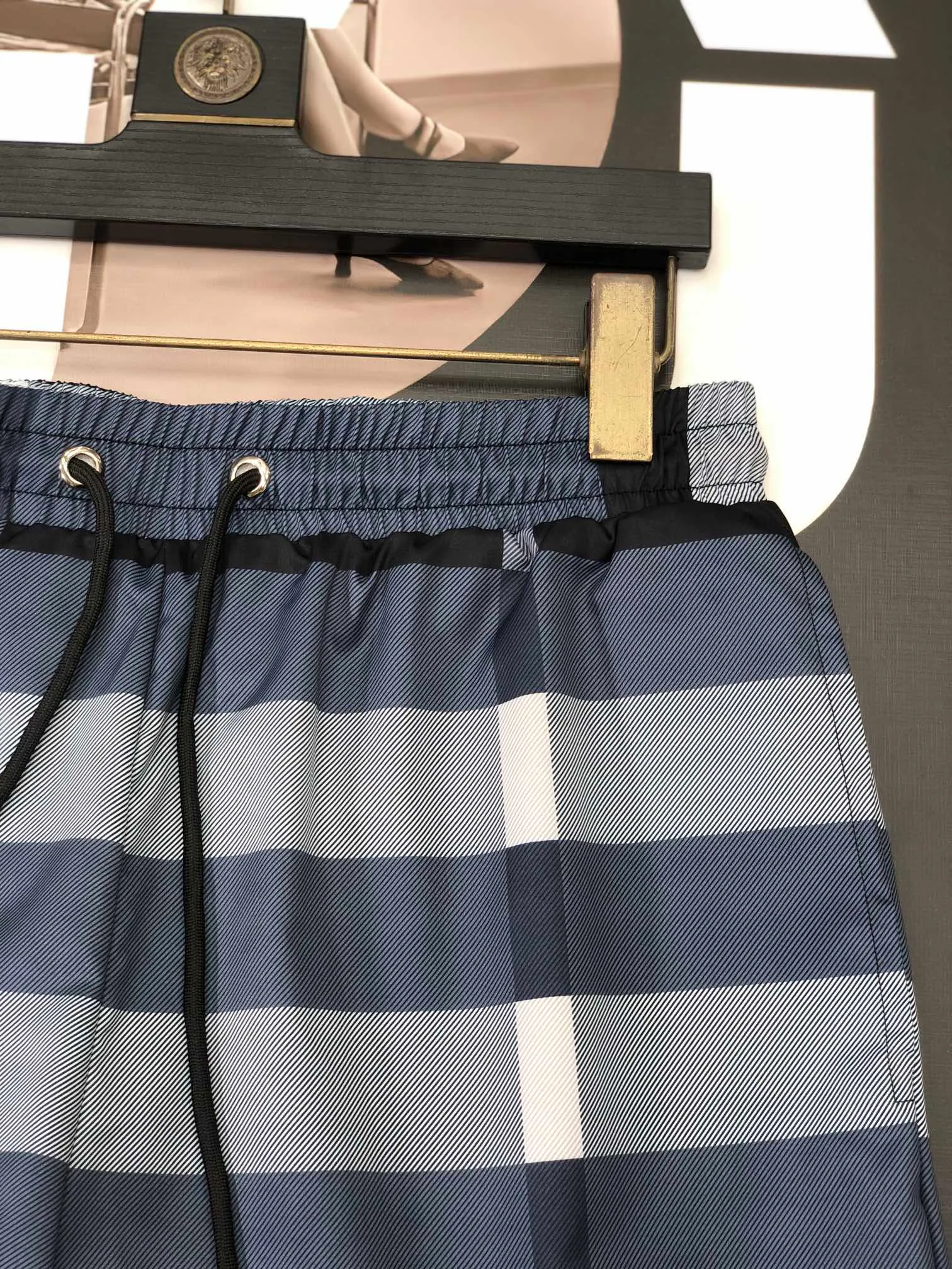 Шорты Мужские Burberry 11213241