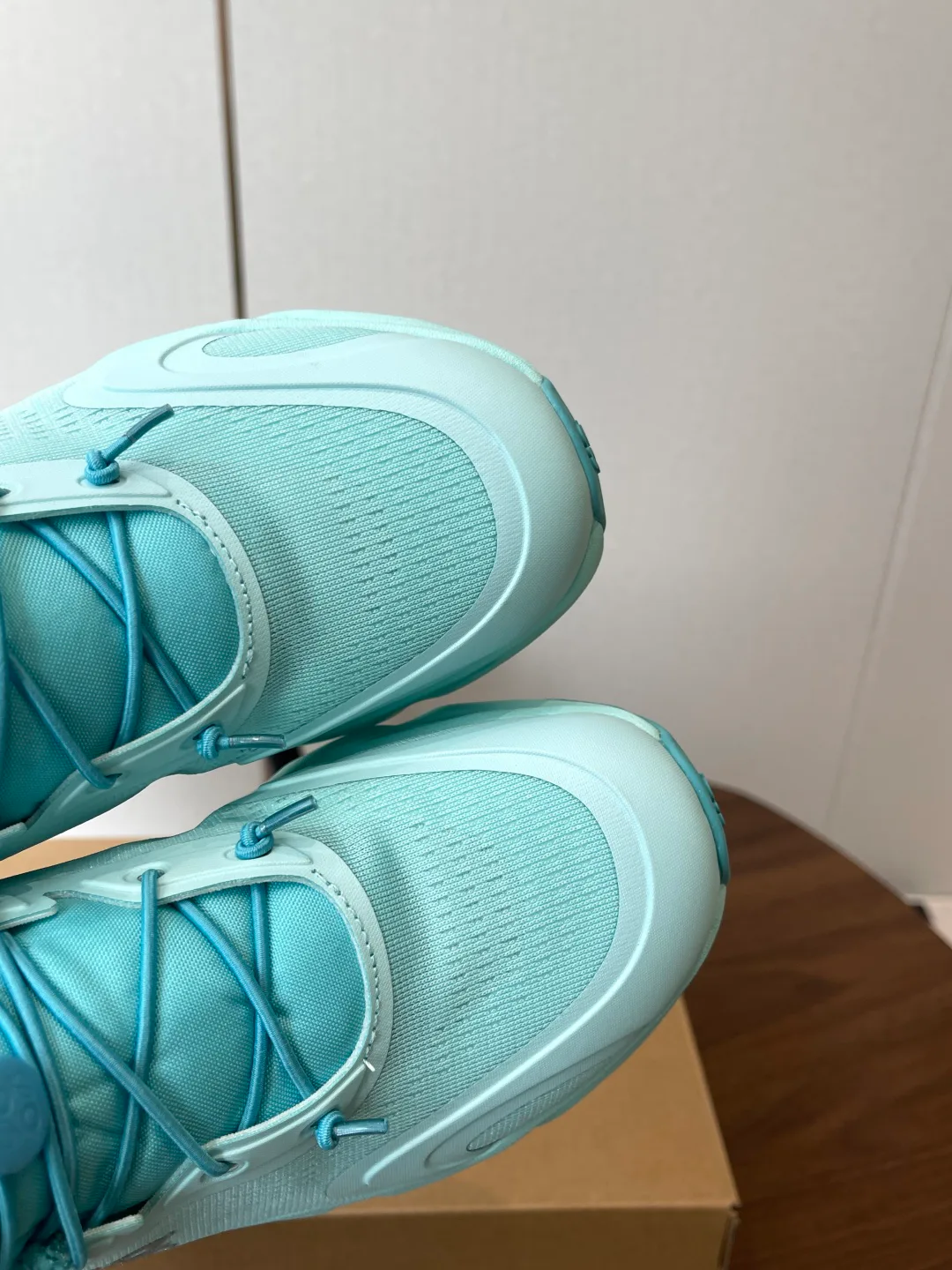 Кроссовки Женские Loewe 138022